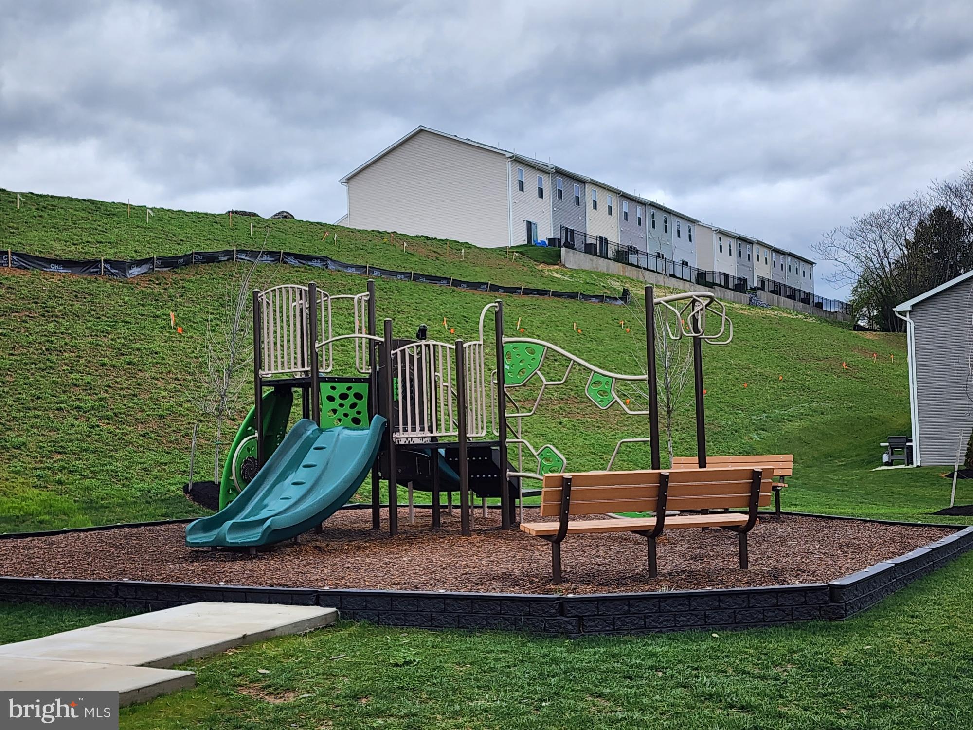 HOMEPLACE AT RIVERSIDE - Residential Lease