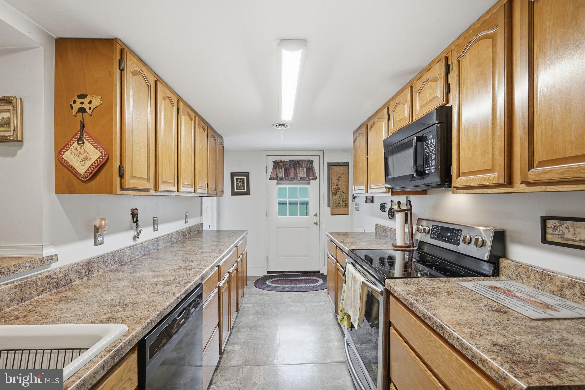 ROCK HALL - Residential