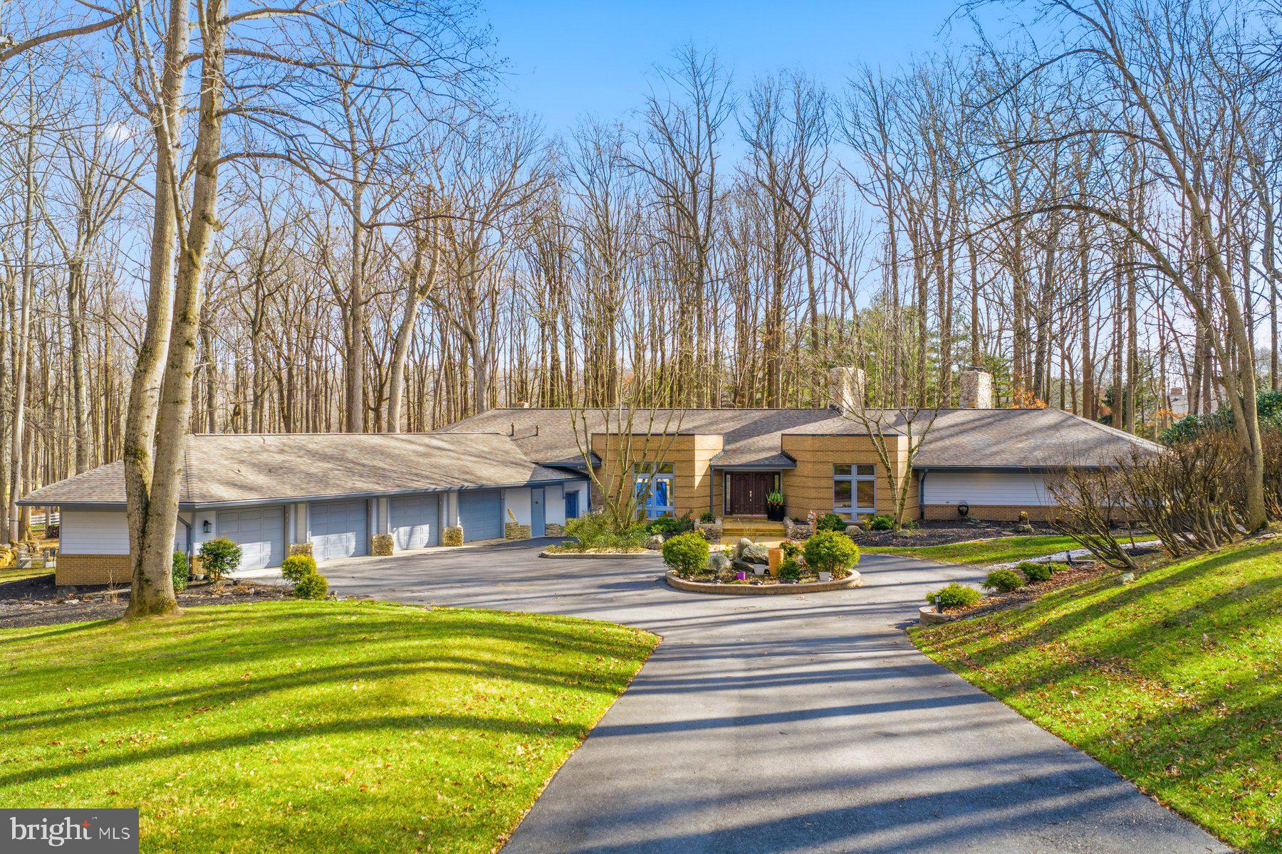 BUCKSKIN WOODS - Residential