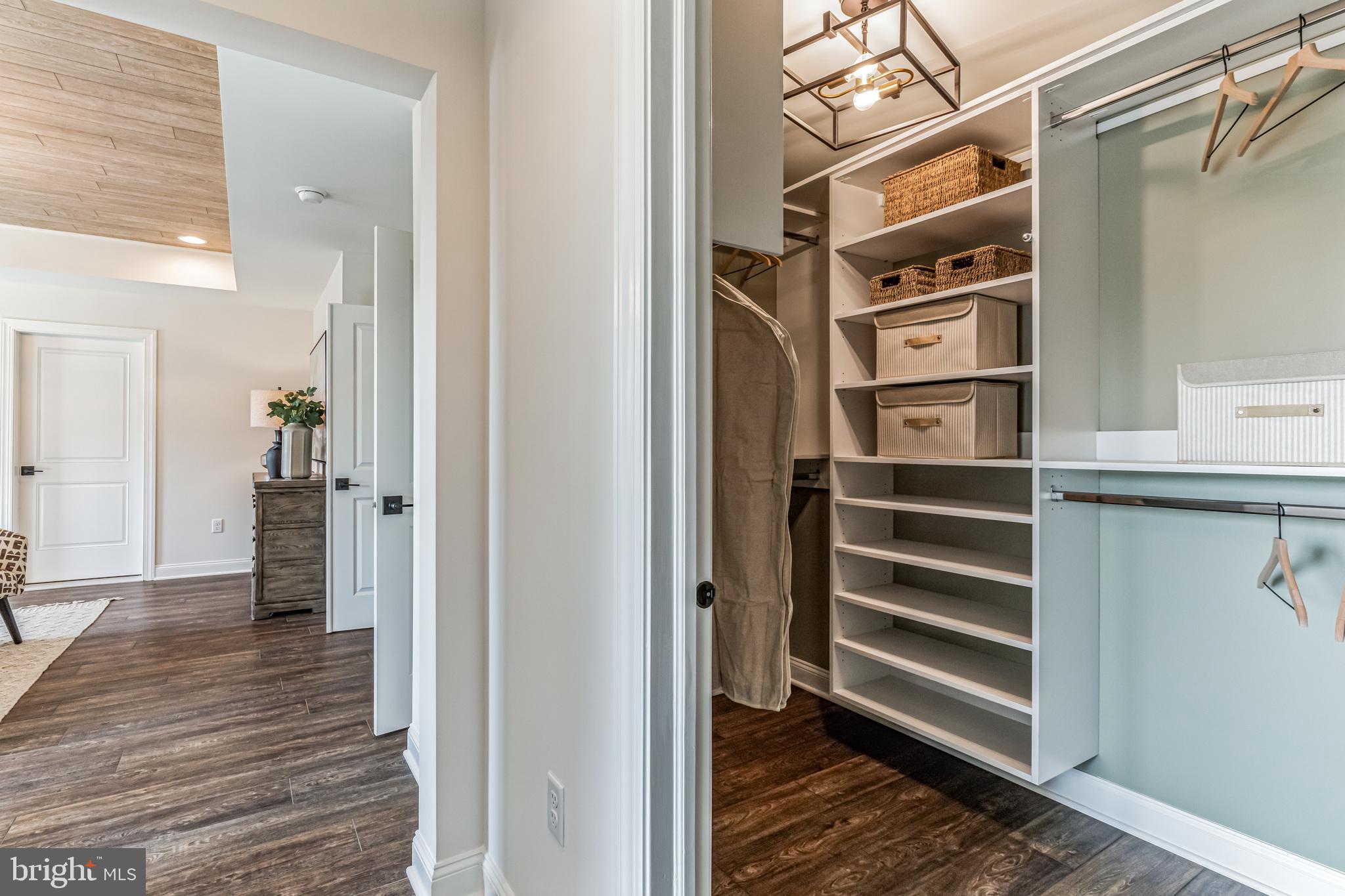 MAPLE RIDGE ESTATES - Residential