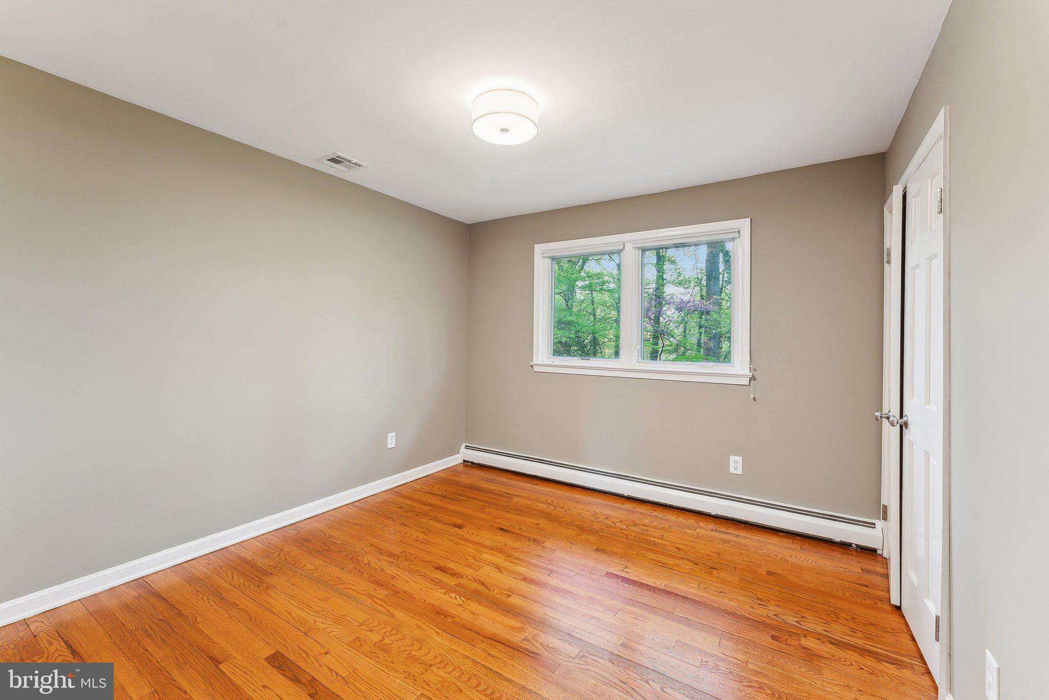 BREEZEWOOD - Residential