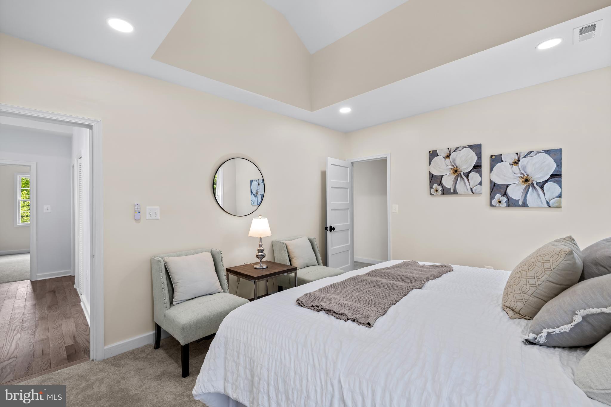 RADNOR WINSTON - Residential