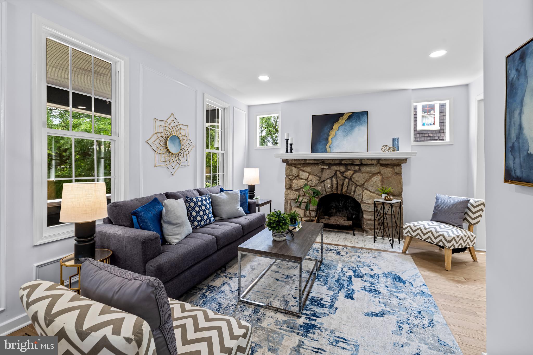 RADNOR WINSTON - Residential