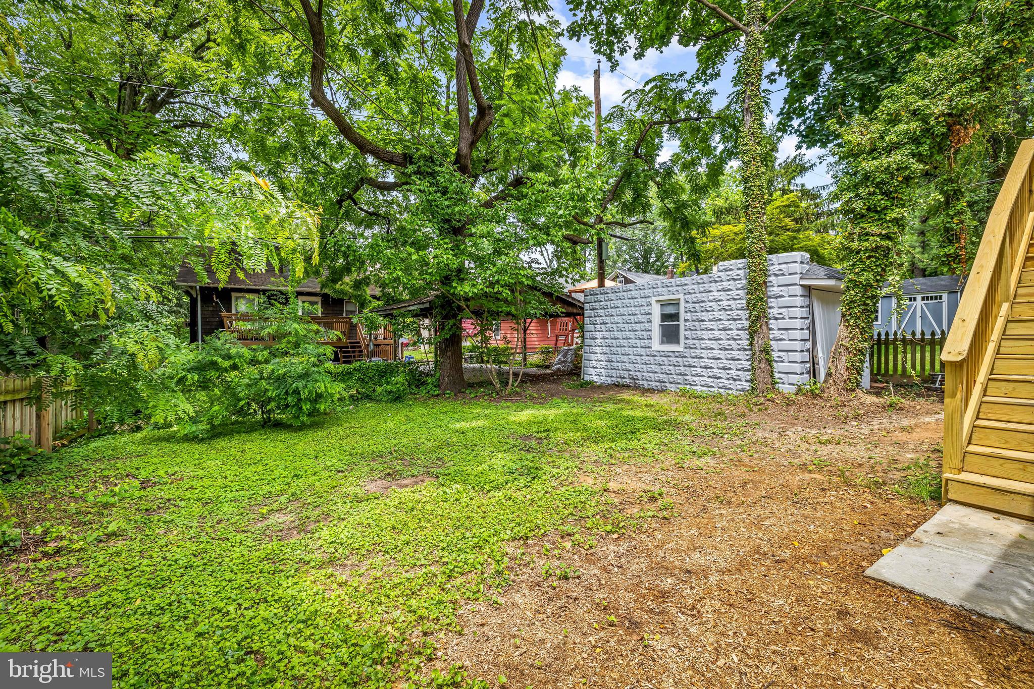 RADNOR WINSTON - Residential
