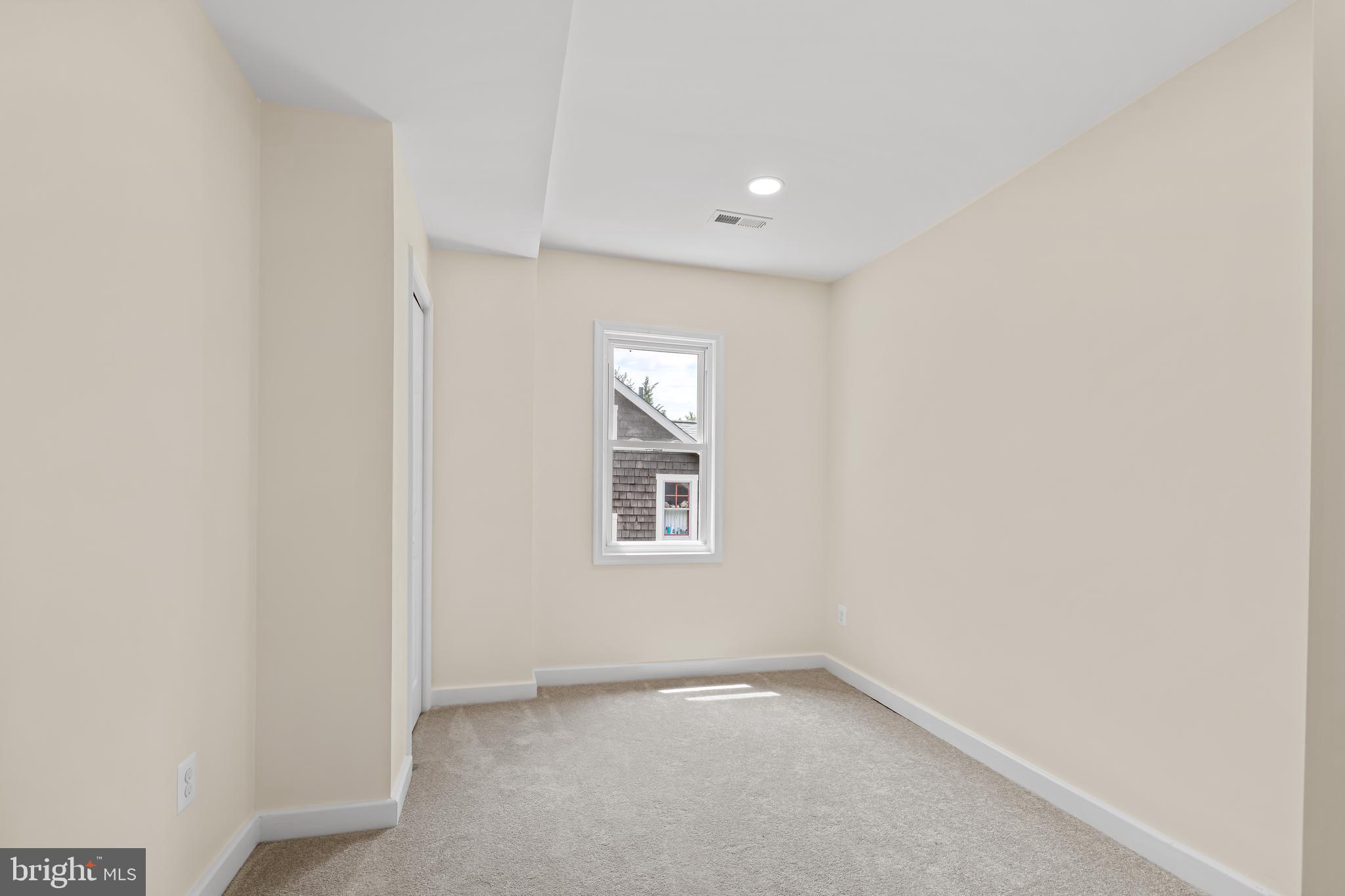 RADNOR WINSTON - Residential