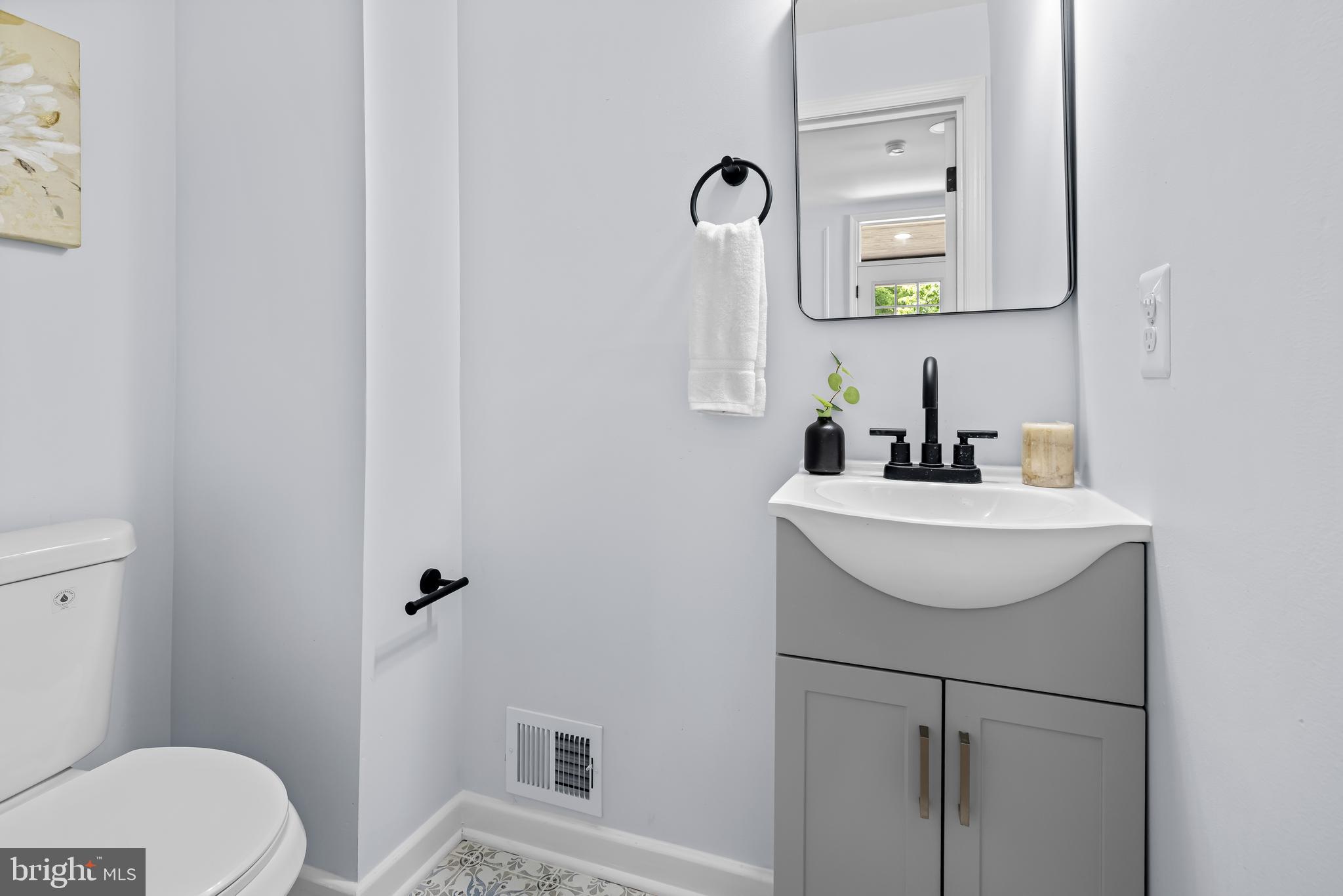 RADNOR WINSTON - Residential