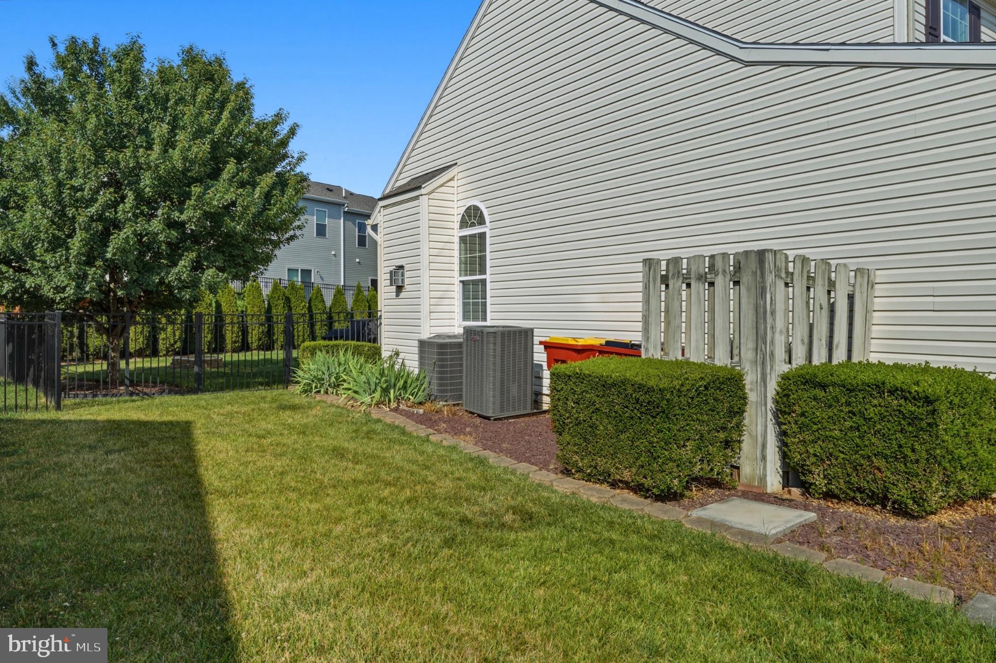POTOMAC STATION - Residential