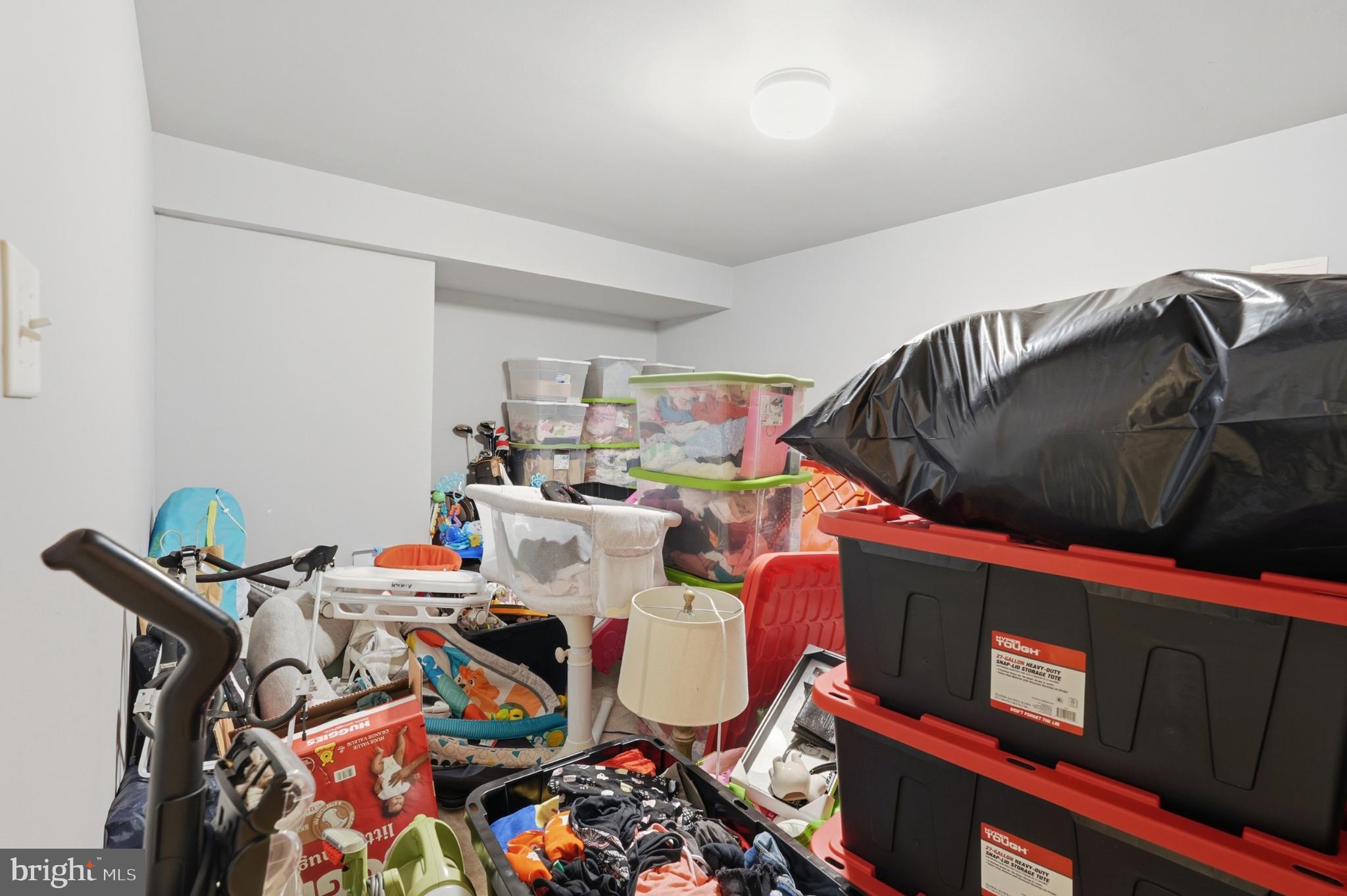 POTOMAC STATION - Residential