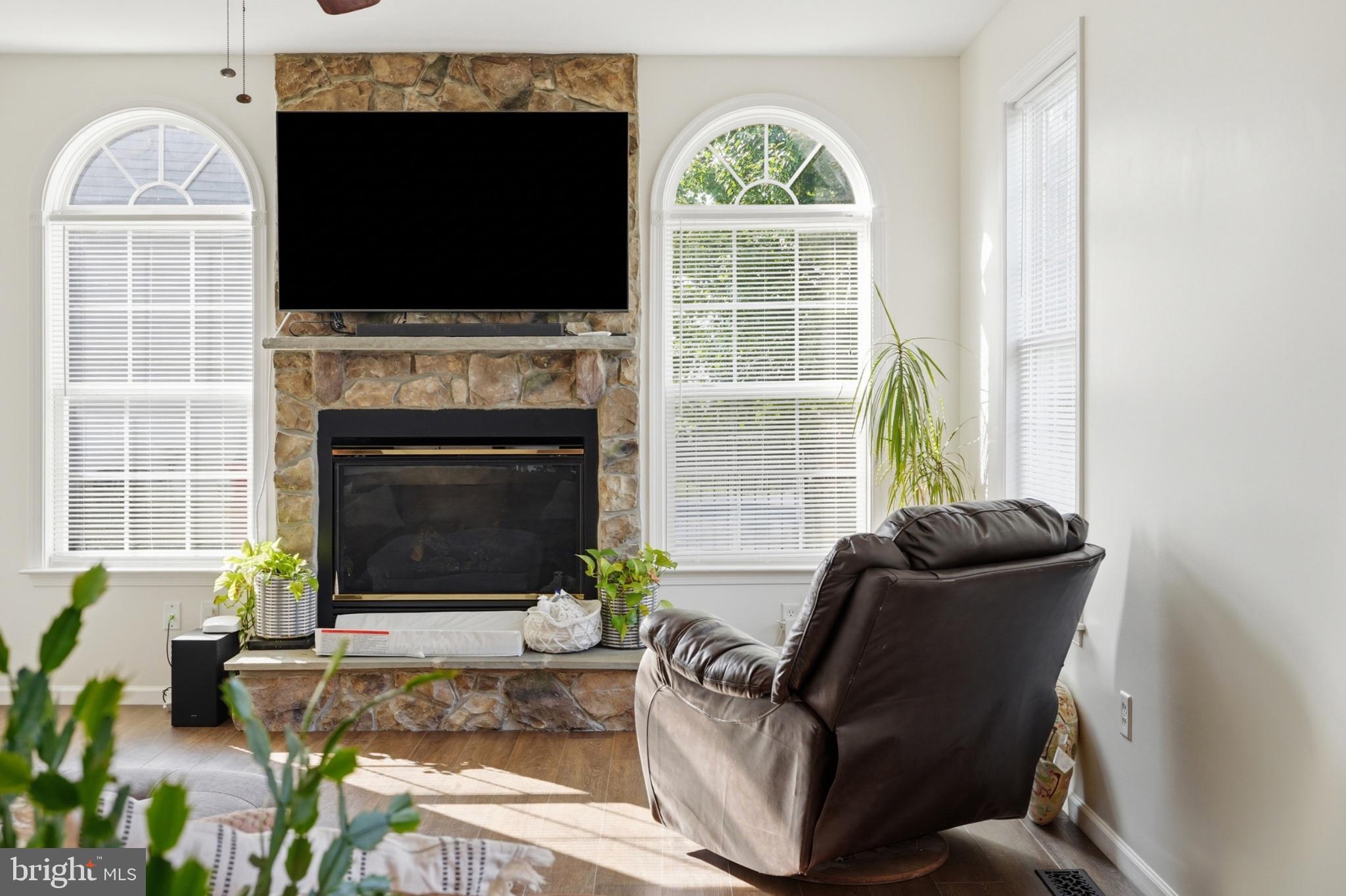 POTOMAC STATION - Residential