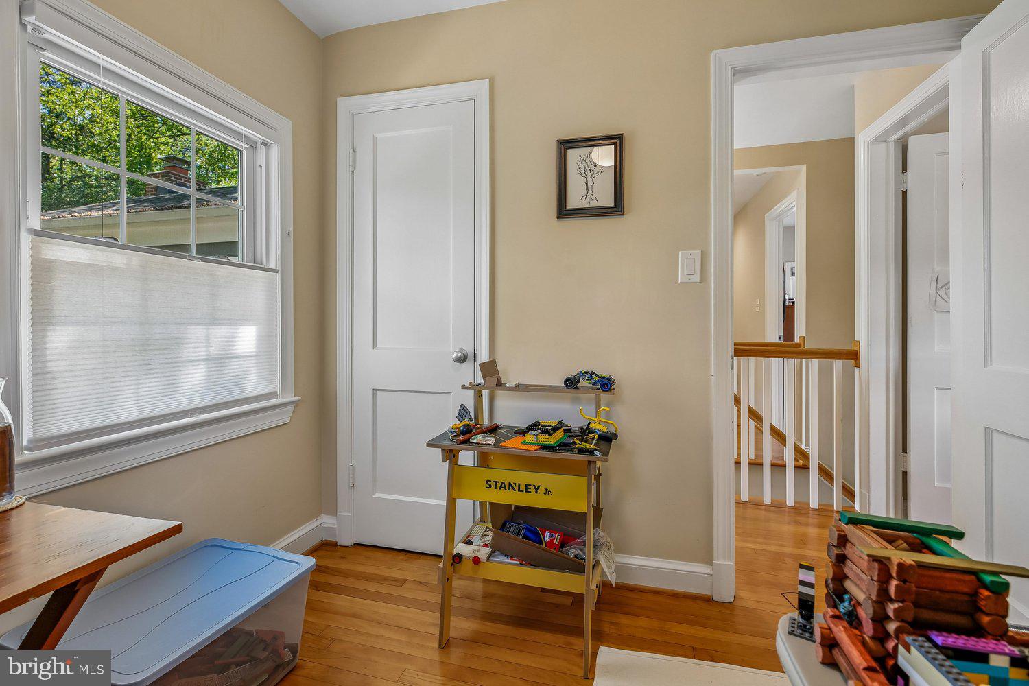 FOREST ESTATES - Residential Lease