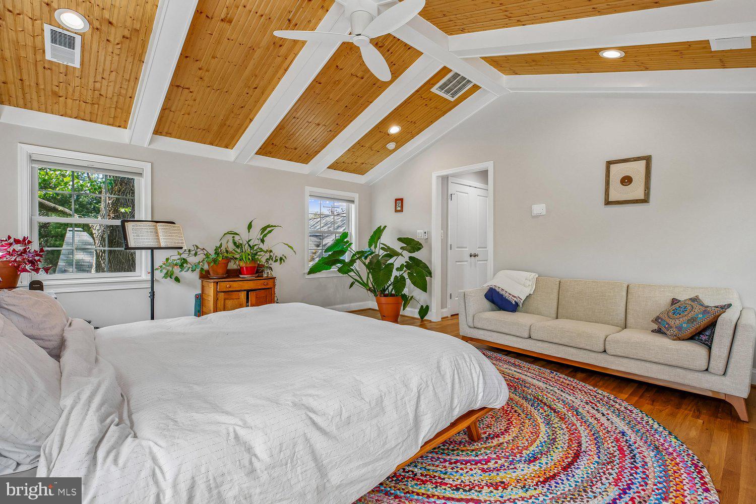 FOREST ESTATES - Residential Lease