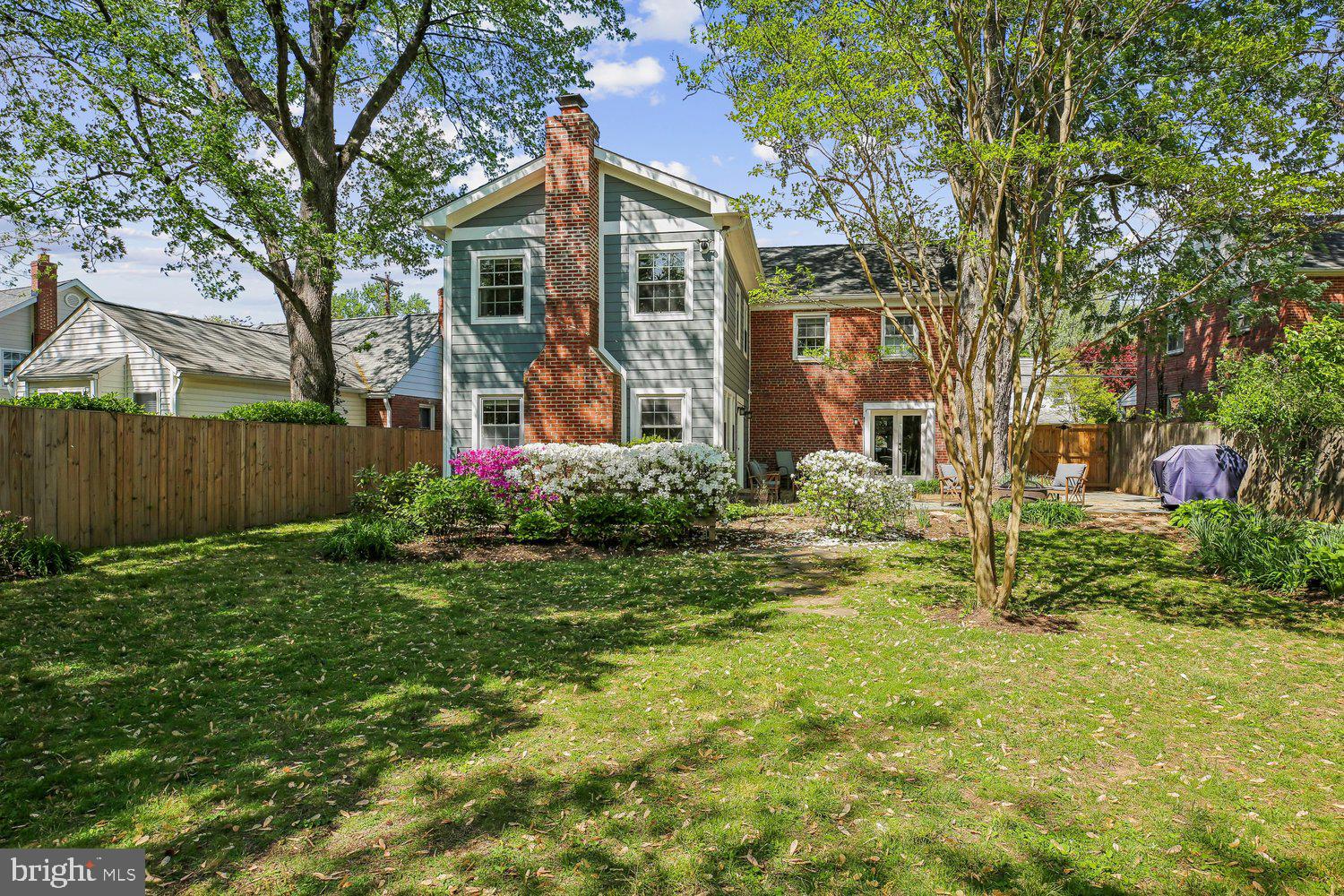 FOREST ESTATES - Residential Lease