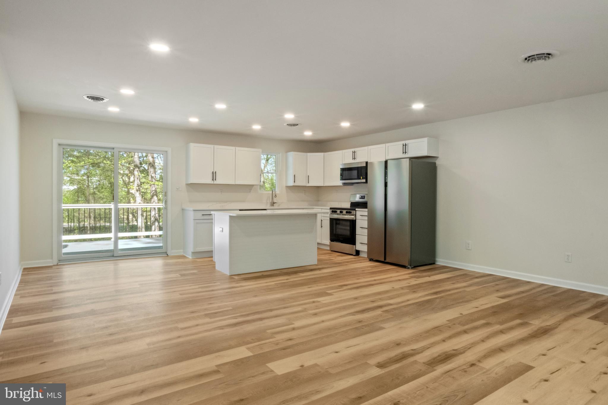 WOODBRIER MANOR - Residential