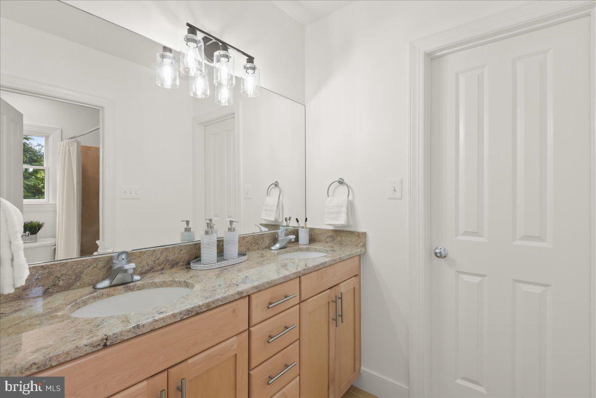WOODMONT - Residential