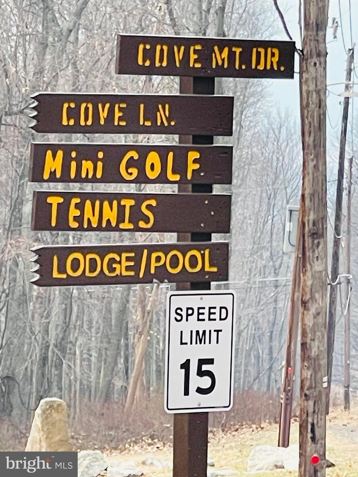 COVE VILLAGE - Land