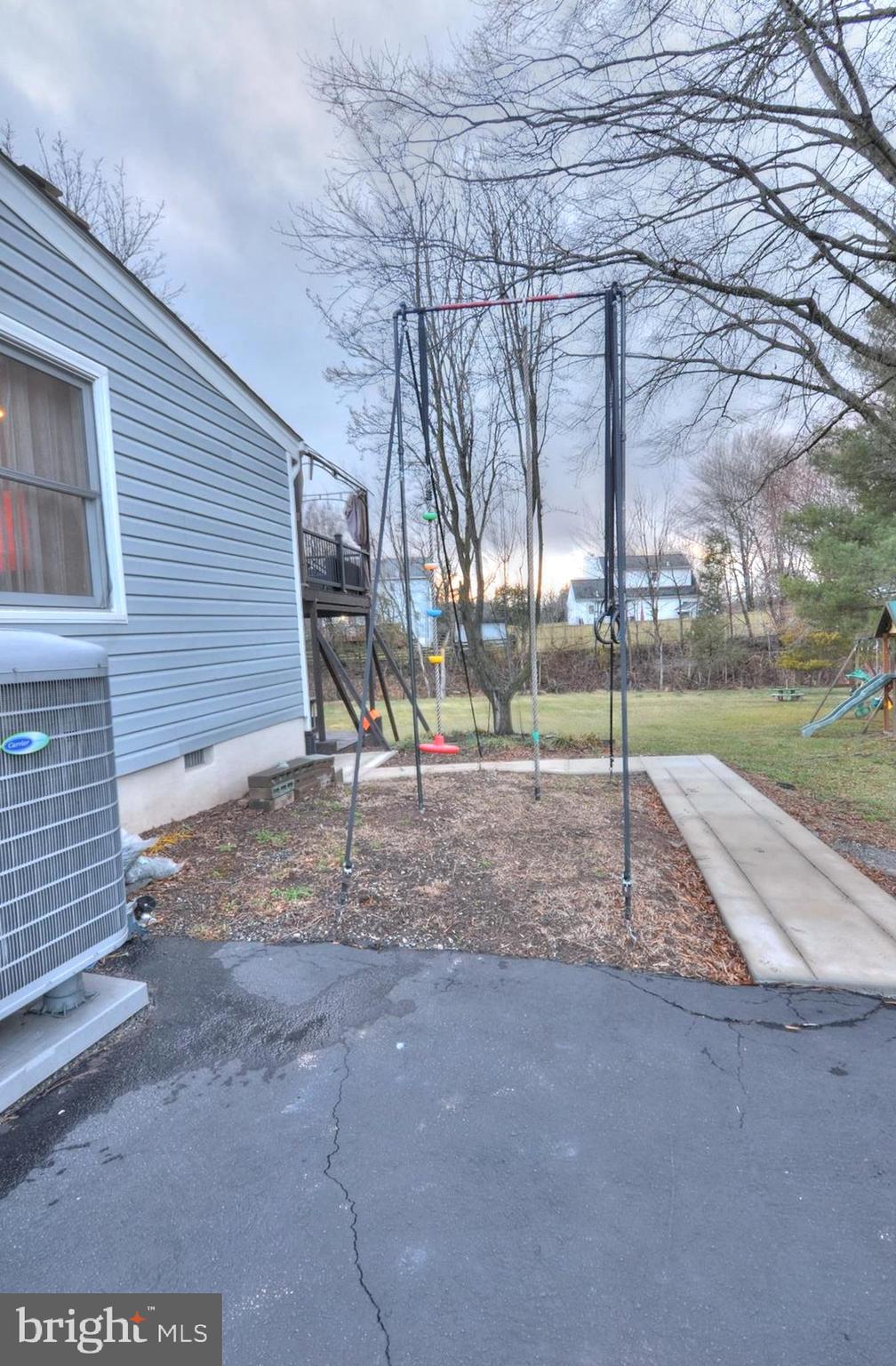 PLEASANT VALLEY - Residential Lease