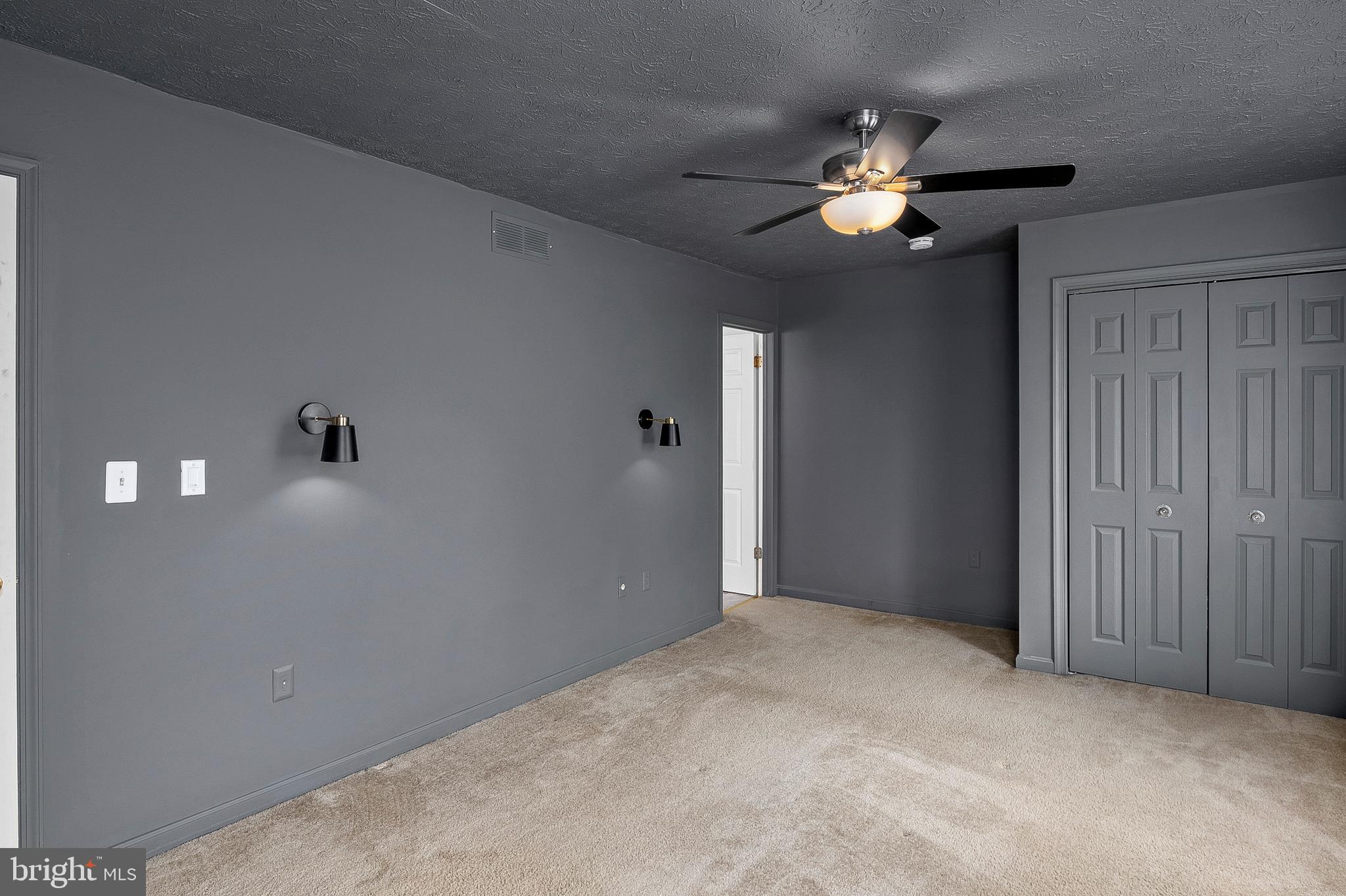 WALNUT RIDGE - Residential