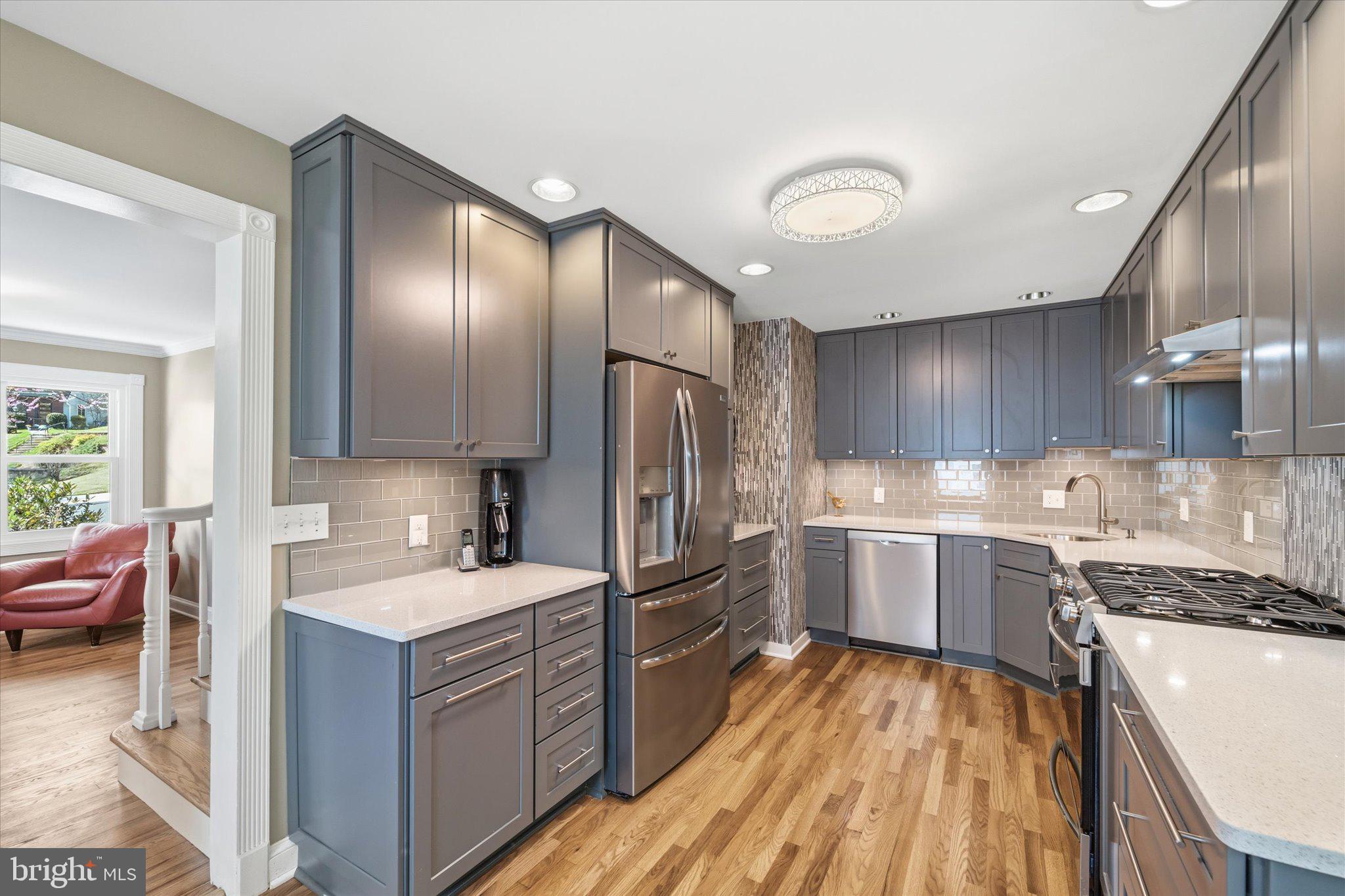 WILLET HEIGHTS - Residential