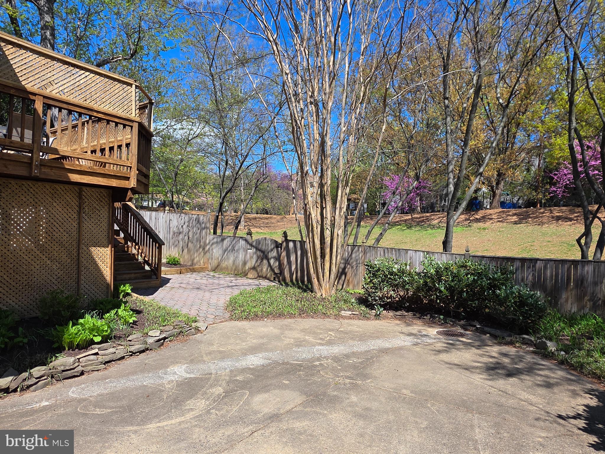 WILLET HEIGHTS - Residential