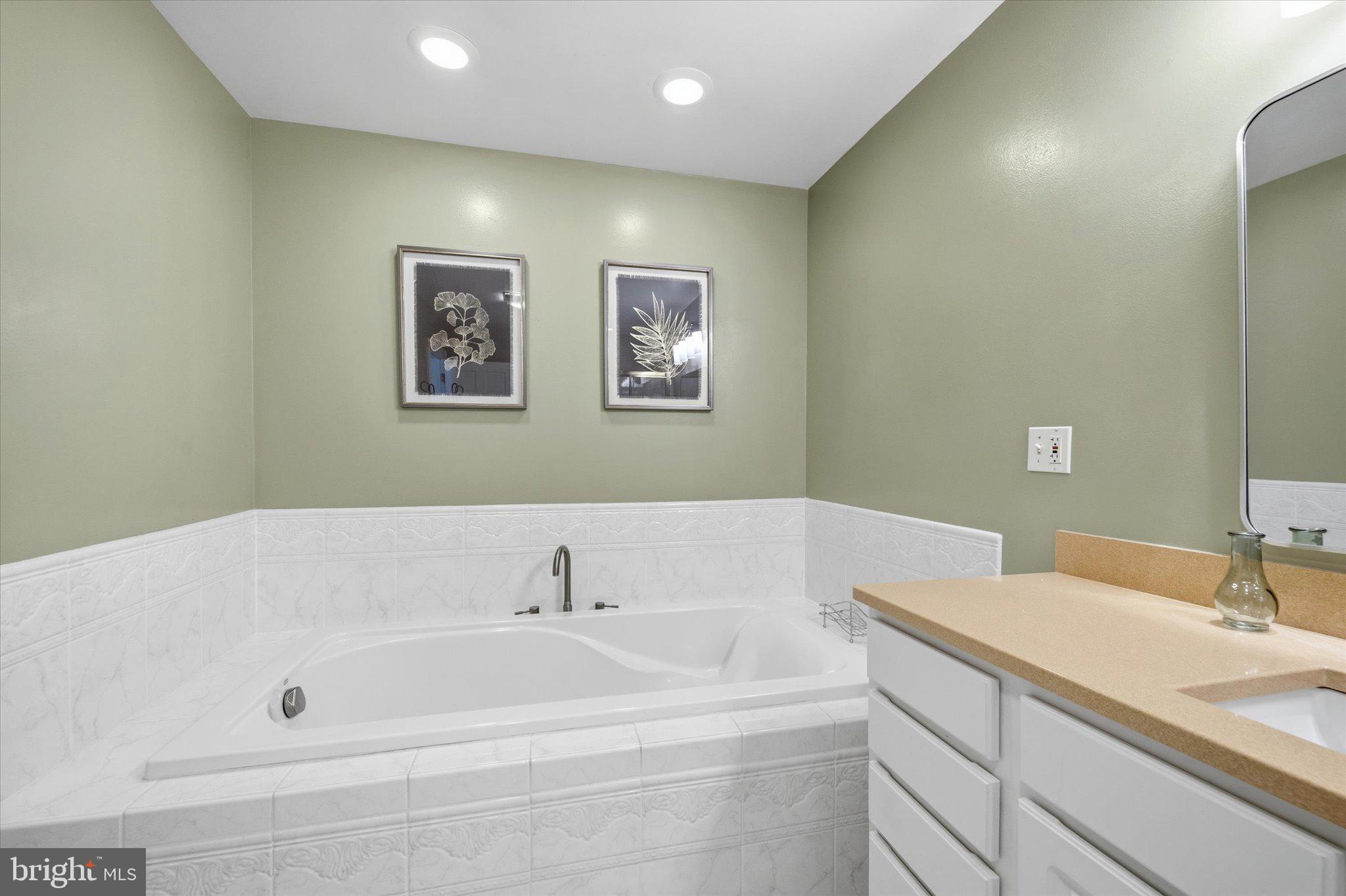 WILLET HEIGHTS - Residential