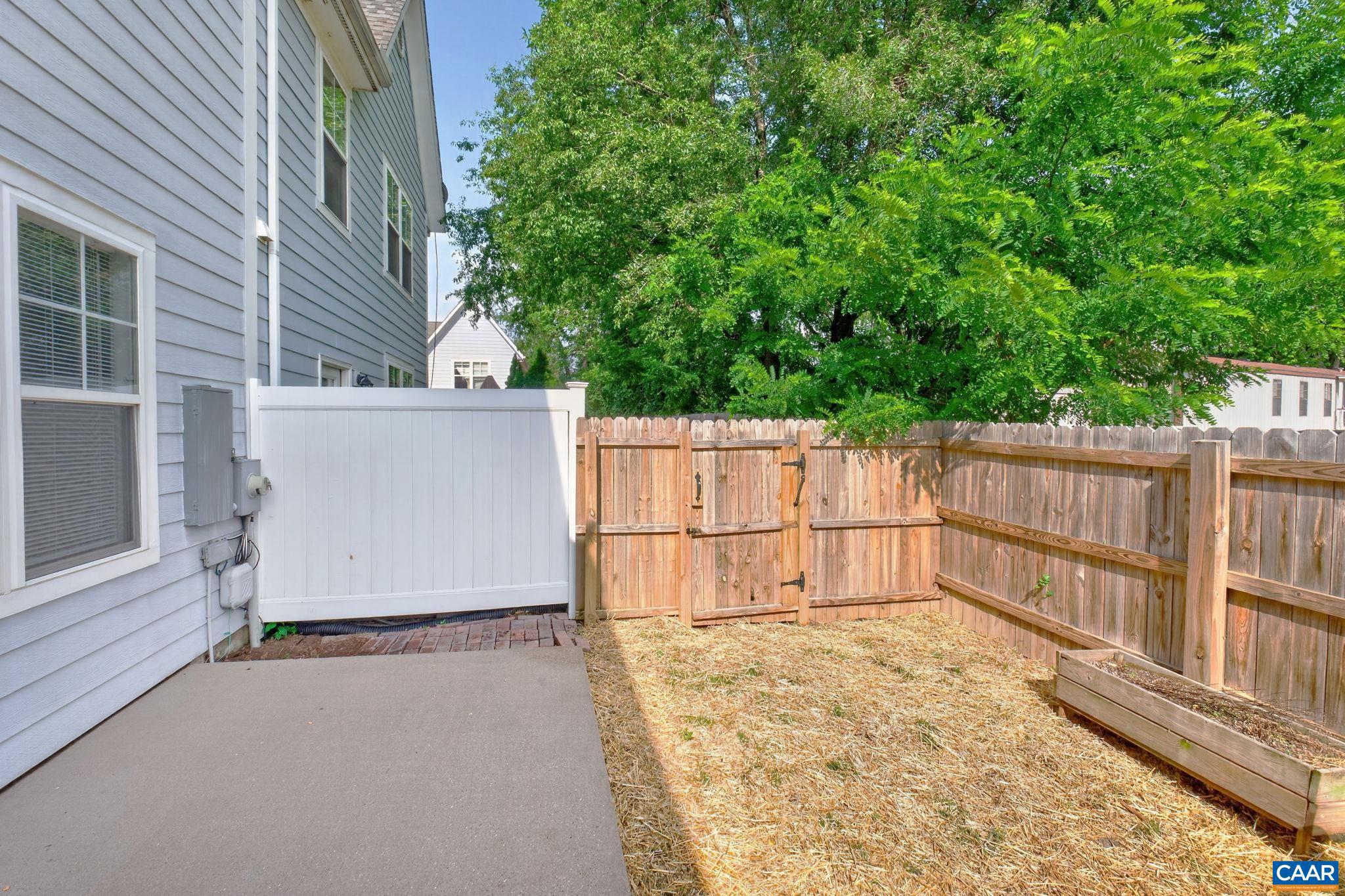 WESTHALL - Residential