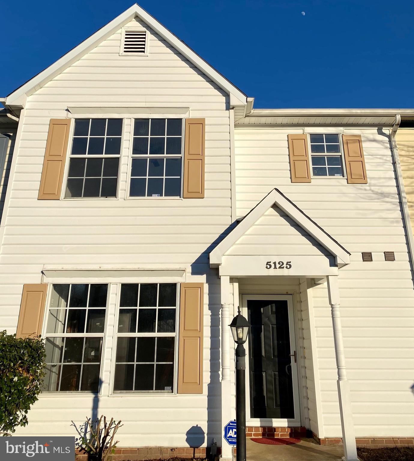 This townhouse was renovated in 2021!  All new stainless steel appliances, granite countertops, new paint and flooring.  Two large bedrooms upstairs both with their own full bathroom.   Just minutes to Dahlgren base,  301 bridge, shopping, schools, parks and trails. No pets.  Pictures taken prior to current tenant moving in.   Owner is related to agent who is an active Real Estate Agent licensed in the Commonwealth of Virginia.
