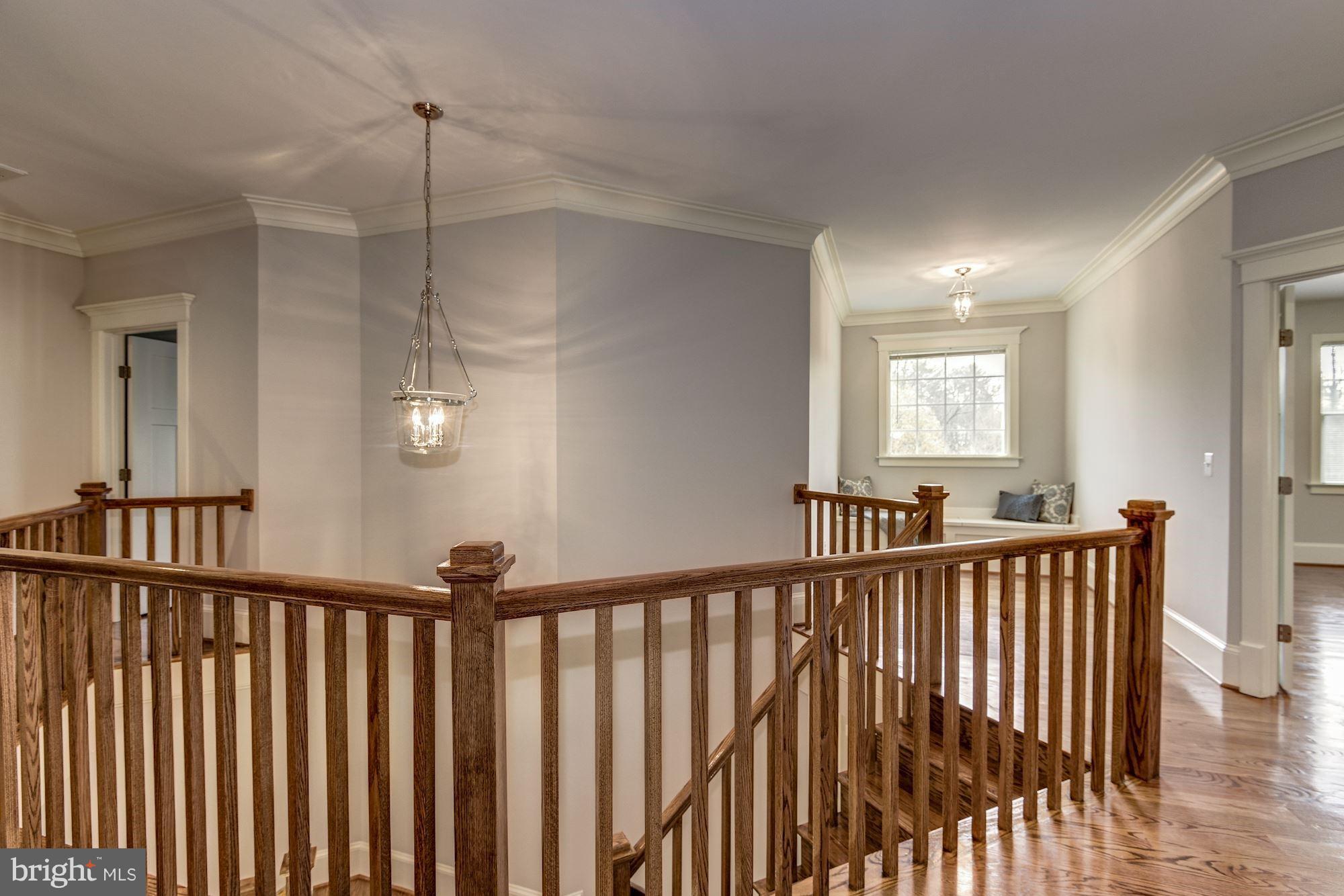 COUNTRY CLUB HILLS - Residential