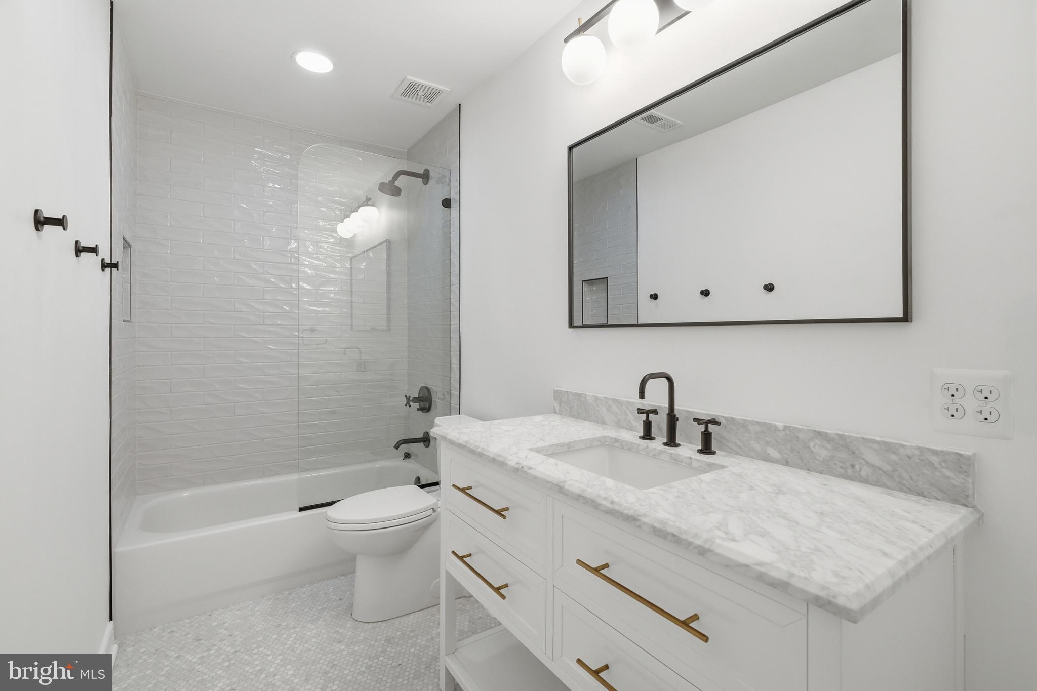 COLVIN RUN - Residential