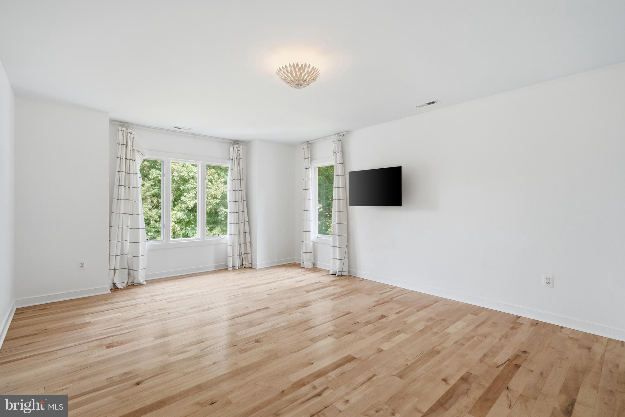 COLVIN RUN - Residential