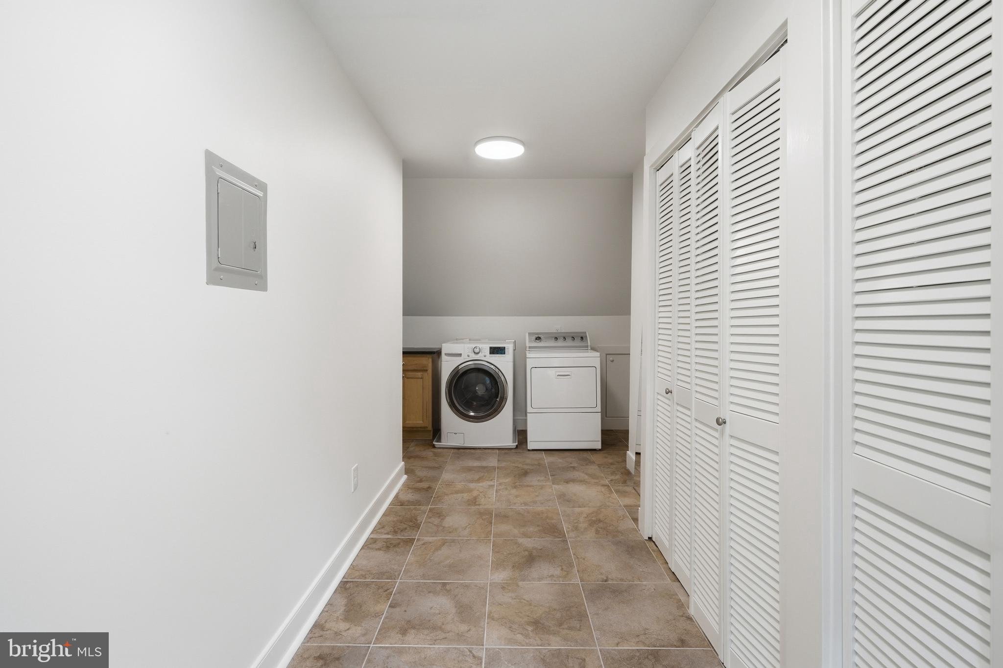 COLVIN RUN - Residential