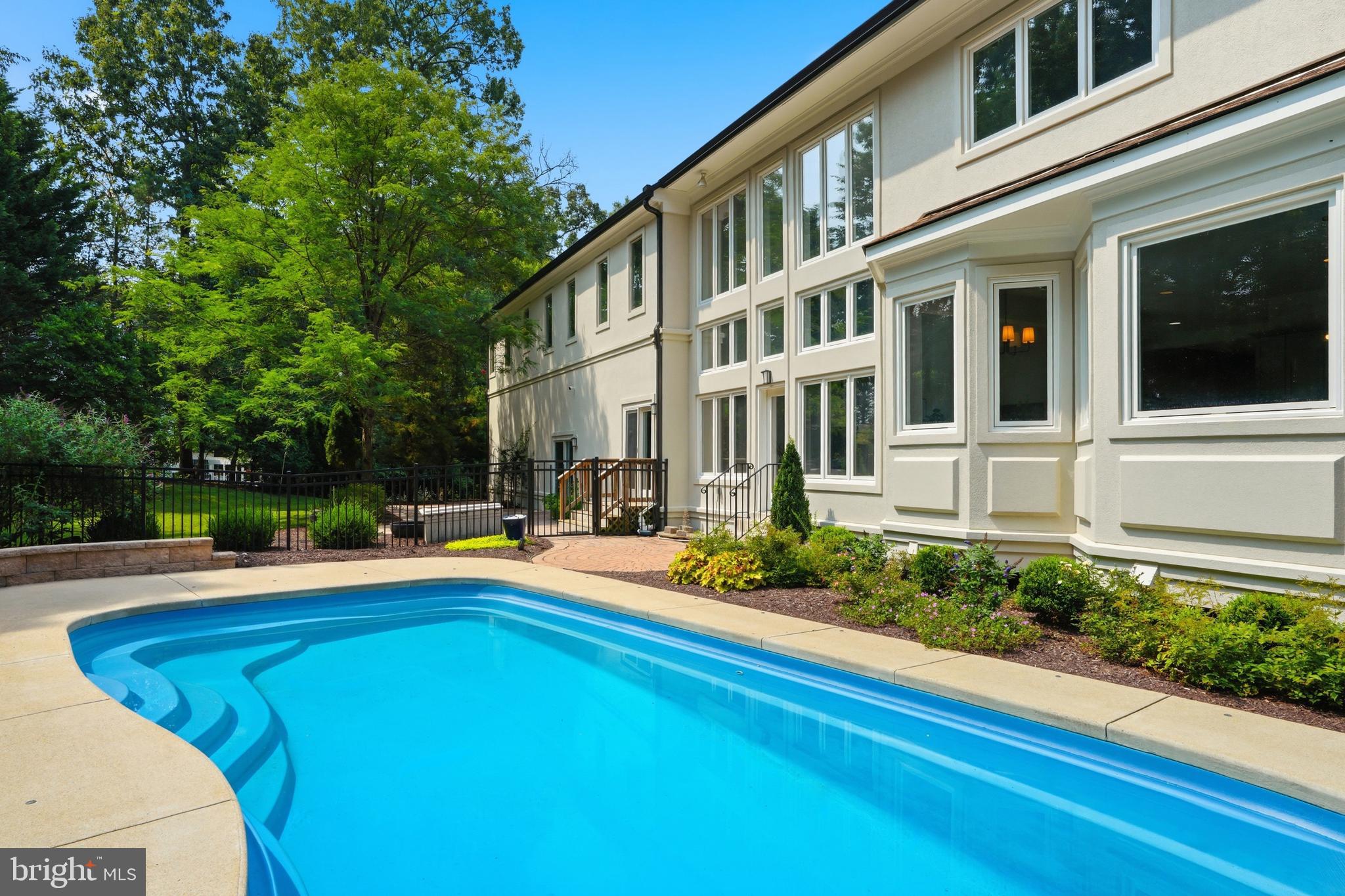 COLVIN RUN - Residential