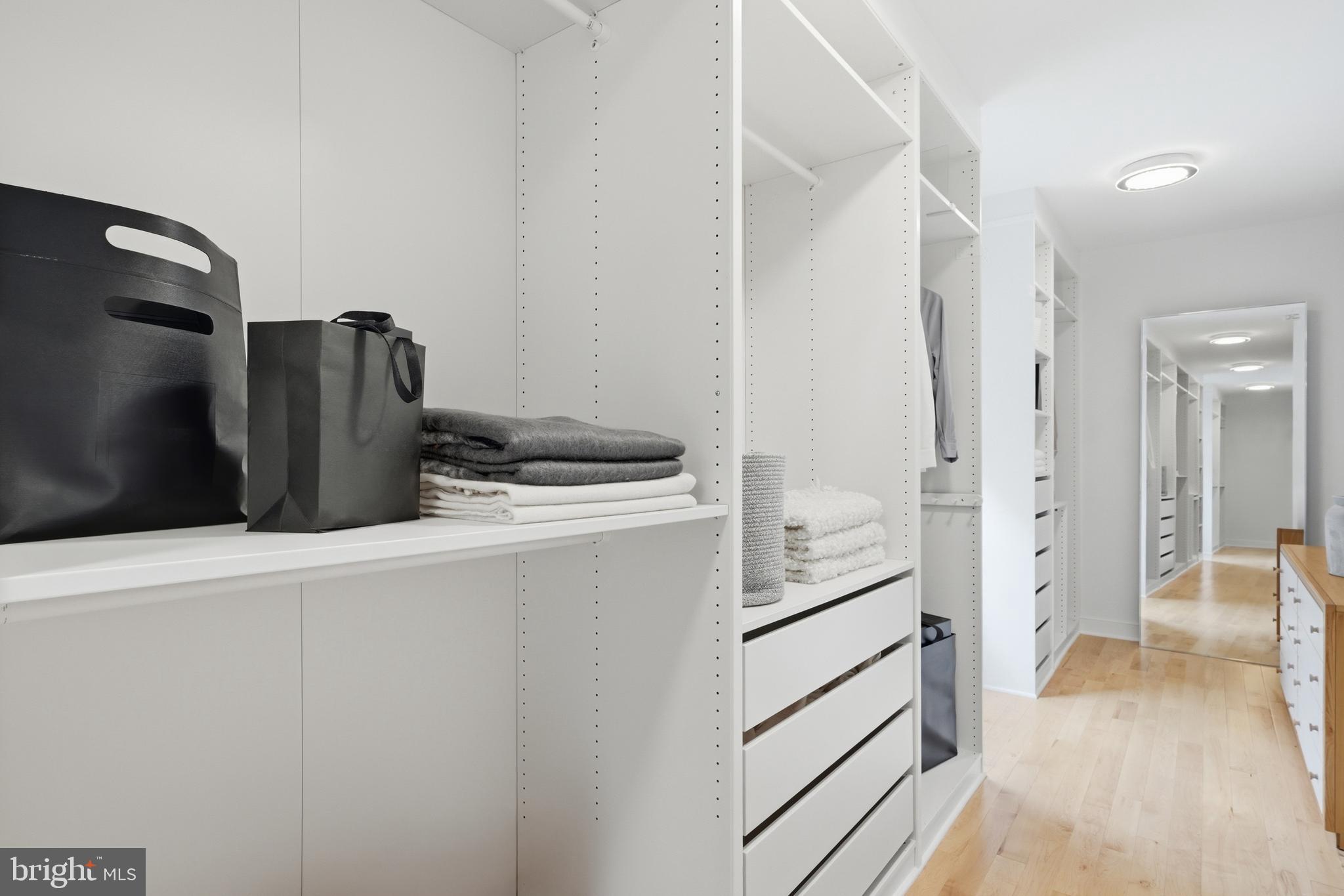 COLVIN RUN - Residential