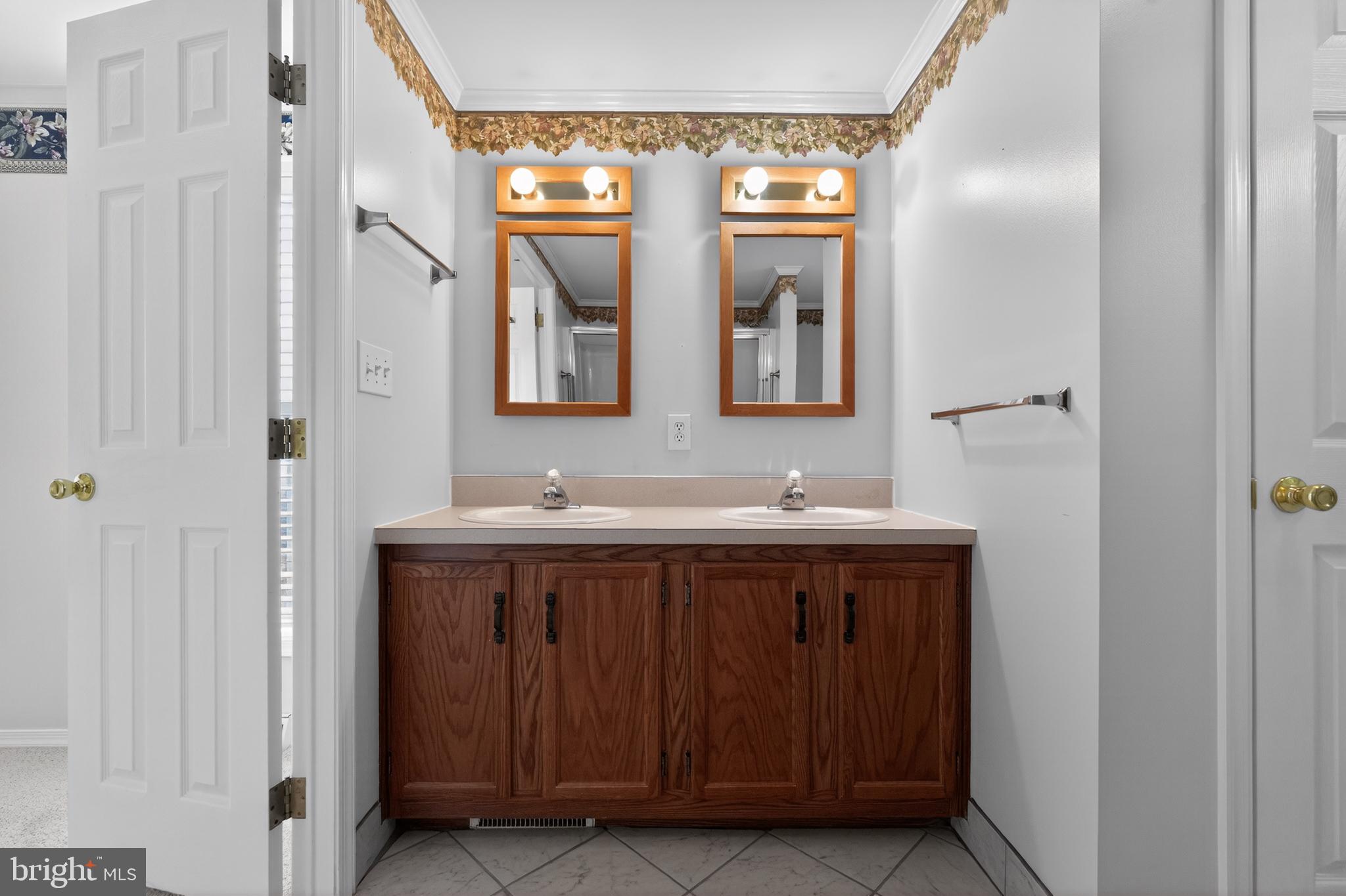 WALNUT MEADOWS - Residential
