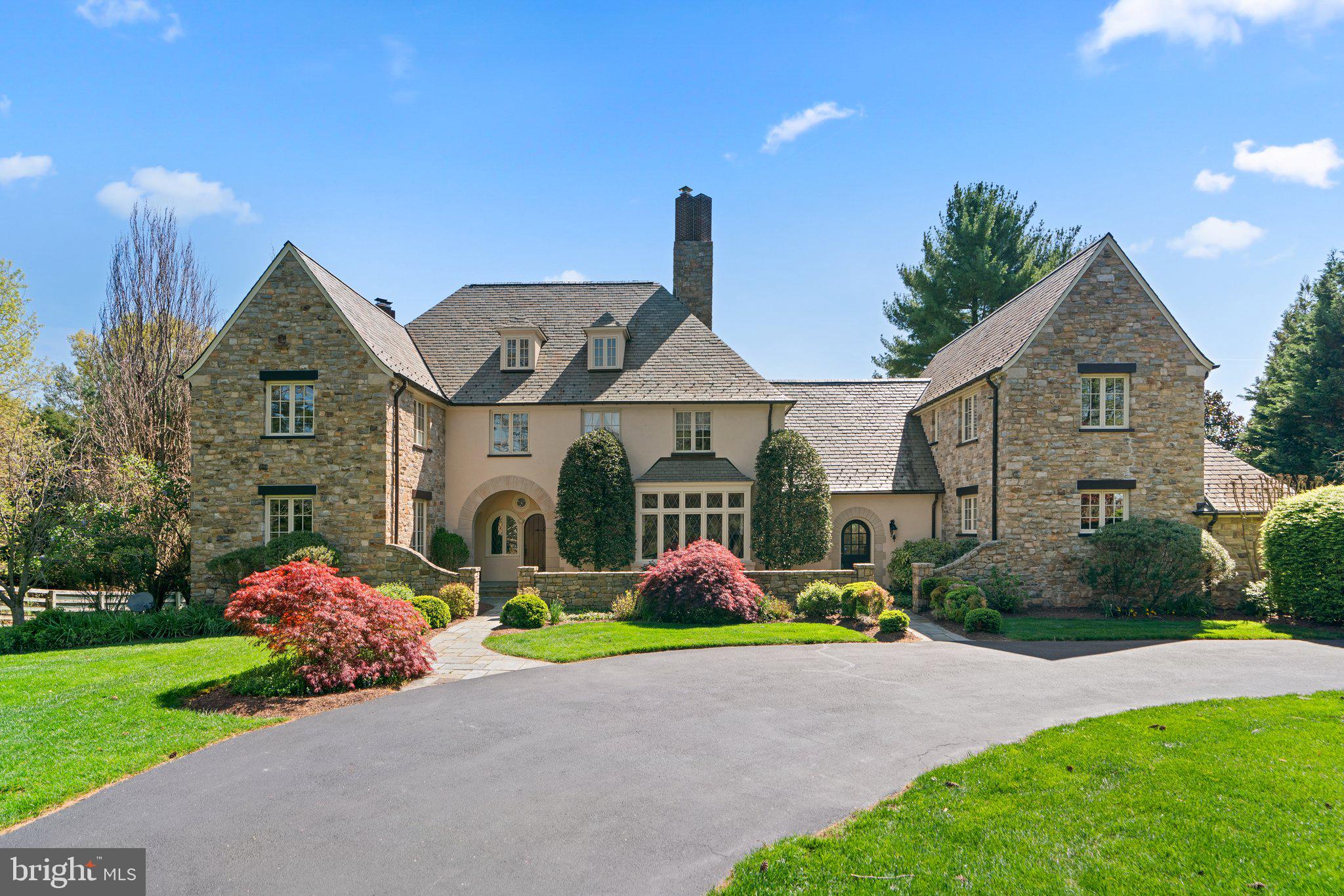 POTOMAC OUTSIDE - Residential