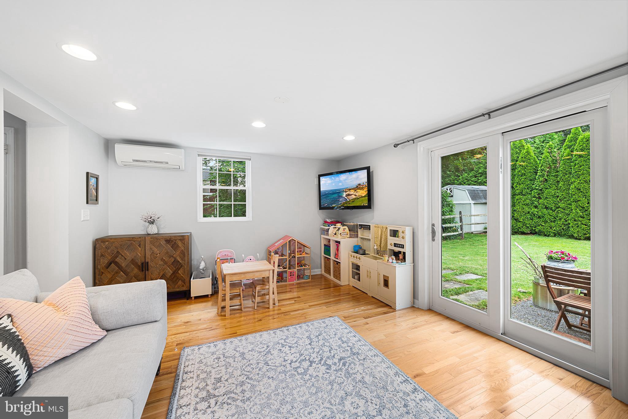ARDMORE PARK - Residential