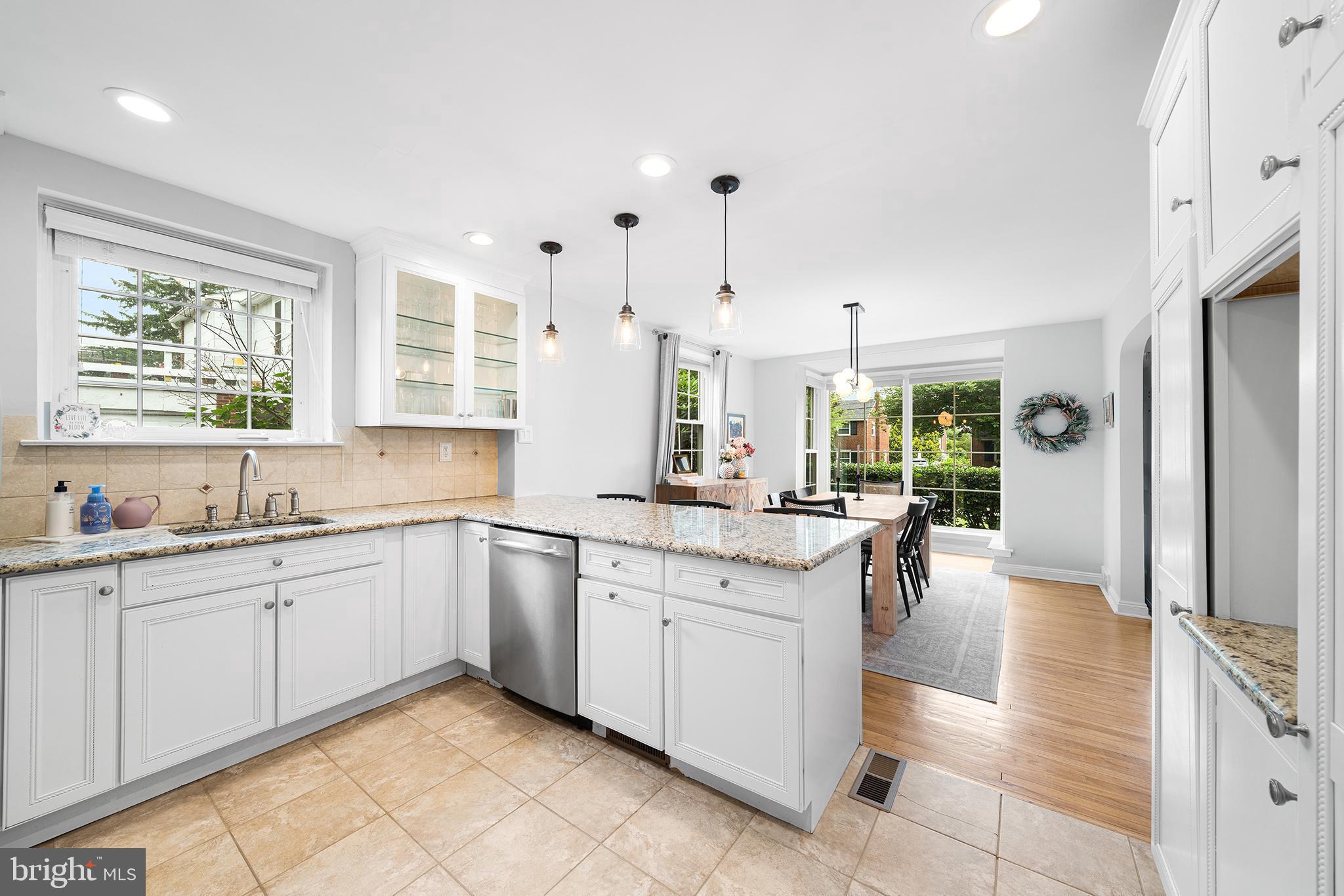 ARDMORE PARK - Residential
