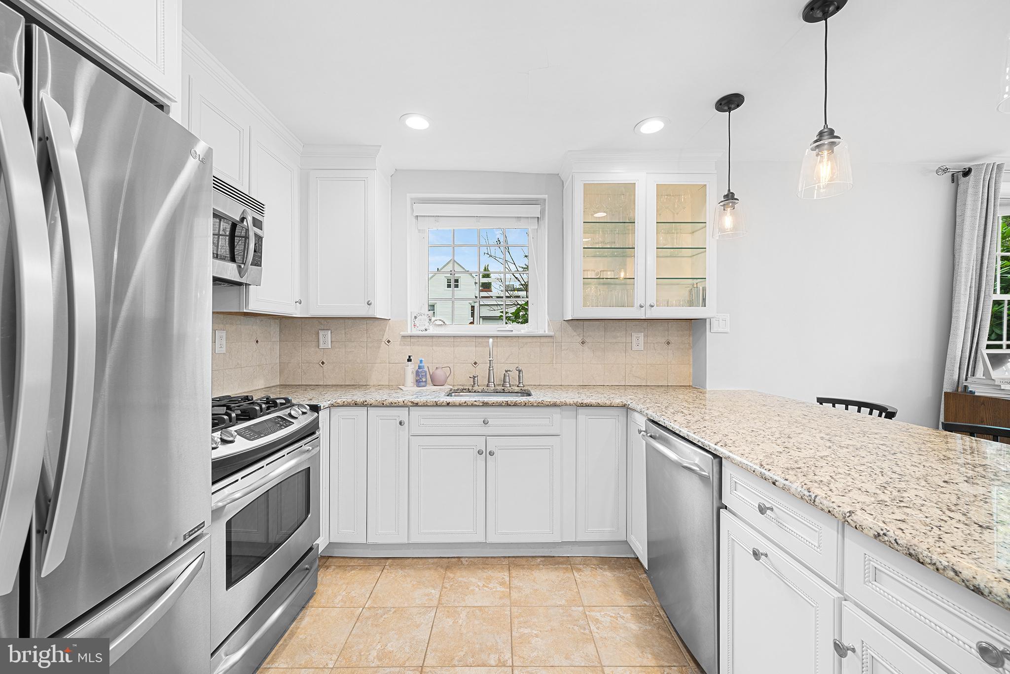 ARDMORE PARK - Residential