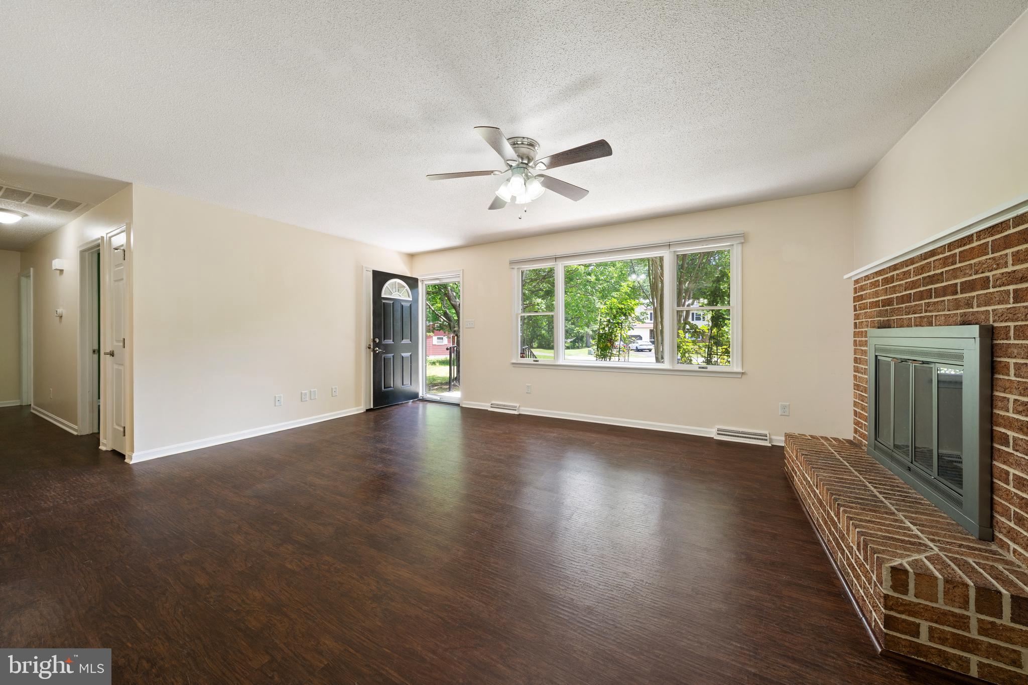 CEDAR COVE - Residential