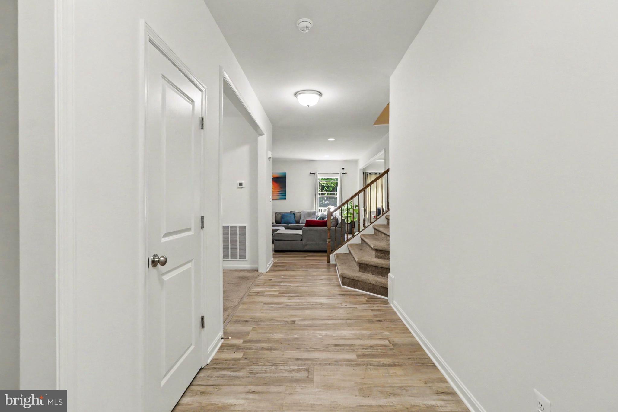 CROSBY COURT - Residential