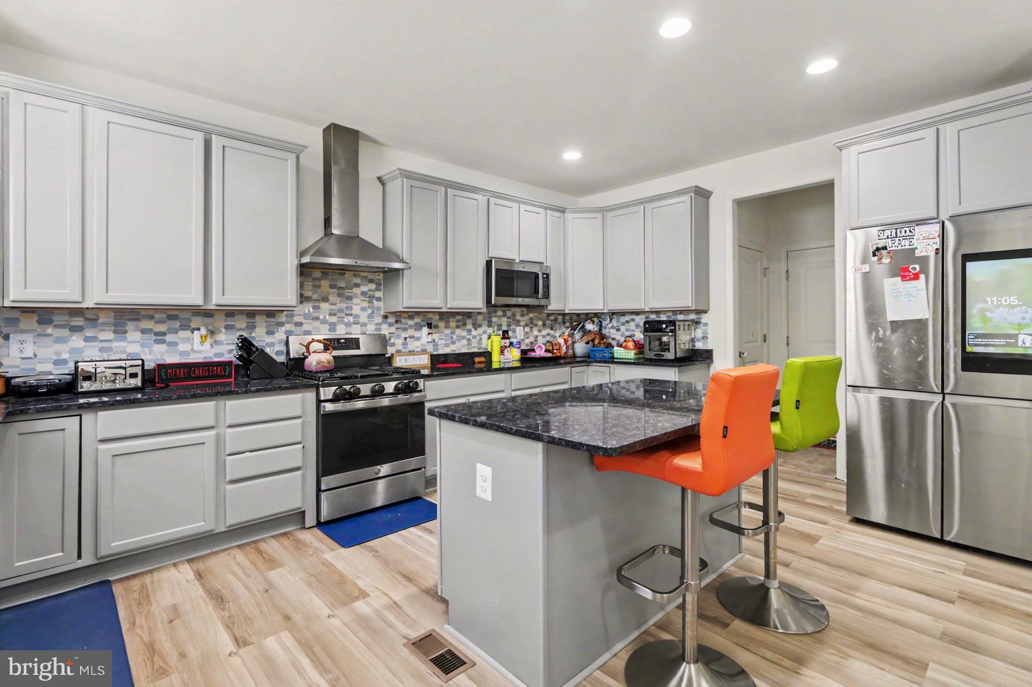 CROSBY COURT - Residential