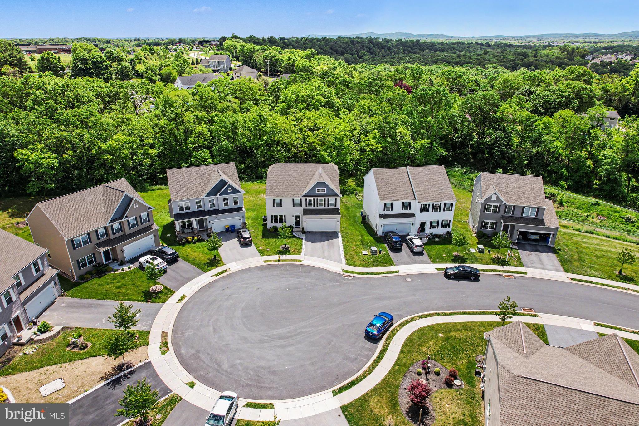 CROSBY COURT - Residential