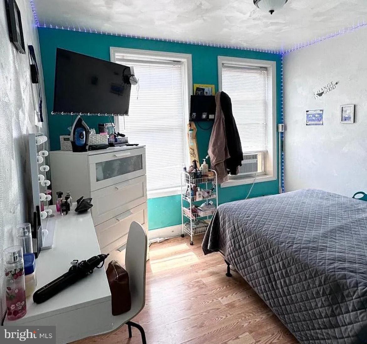 PHILADELPHIA - Residential