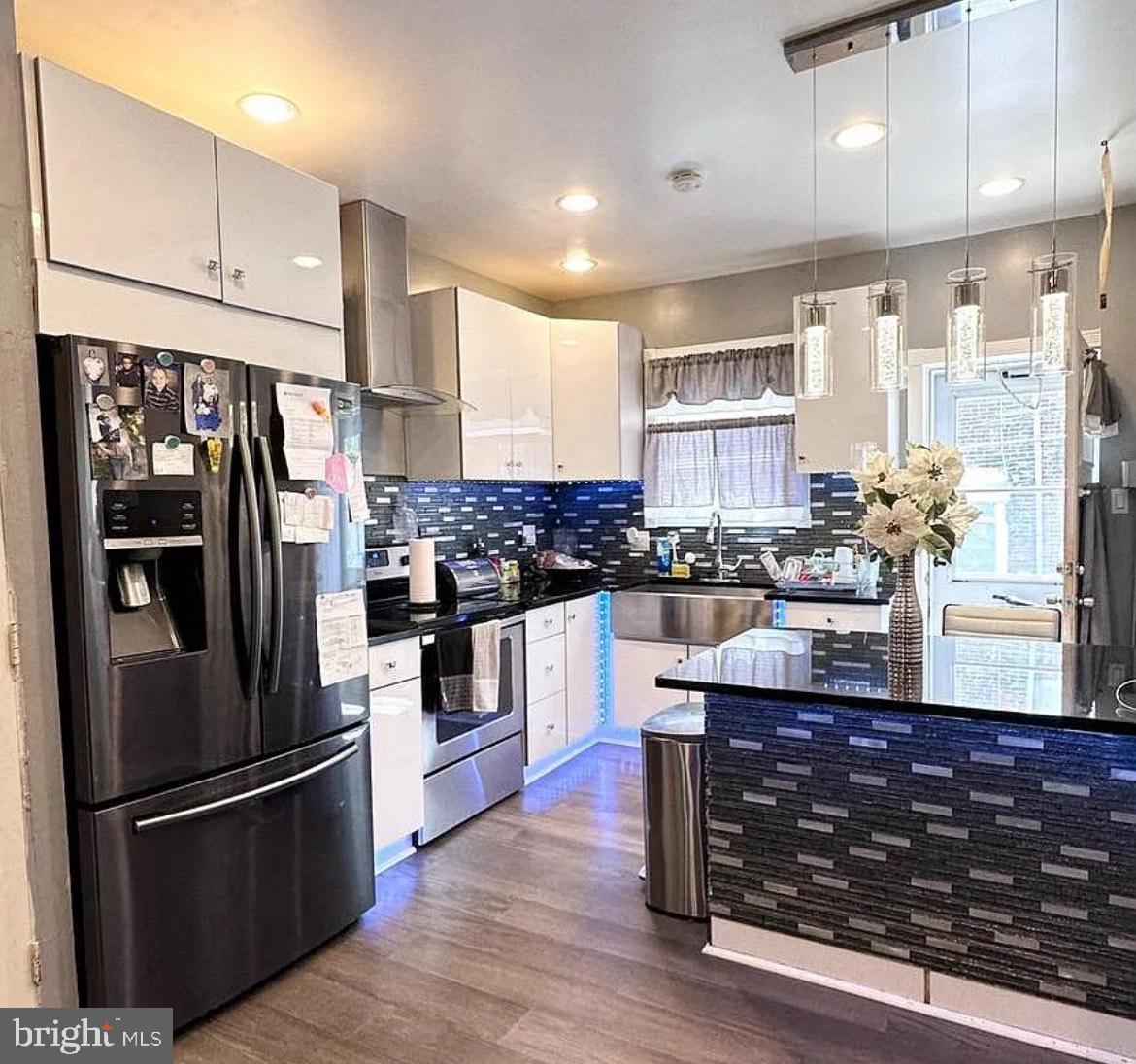 PHILADELPHIA - Residential