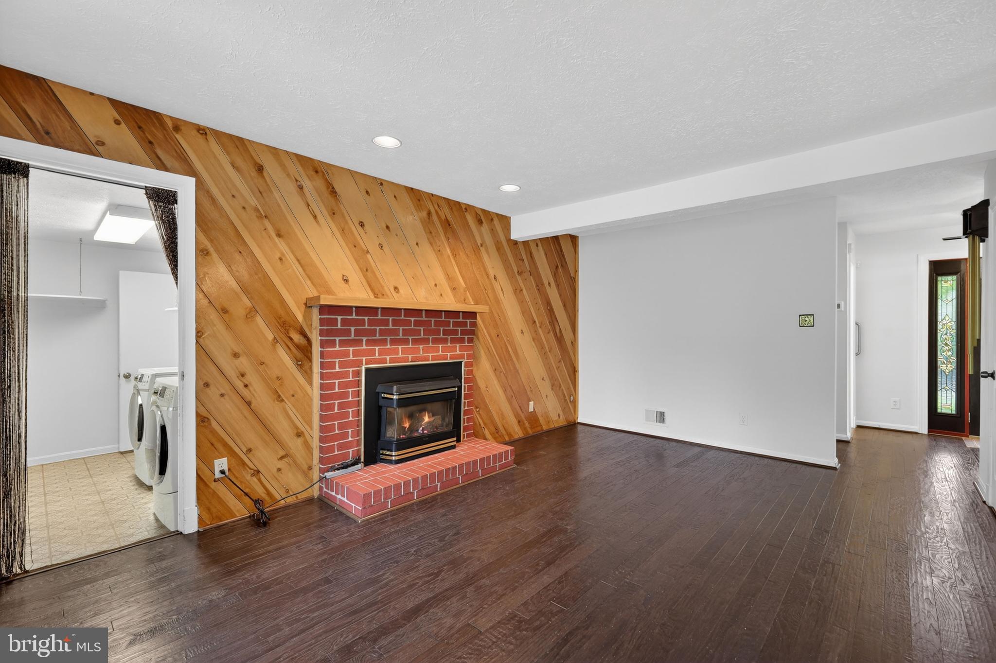 SNOWDENS MILL - Residential