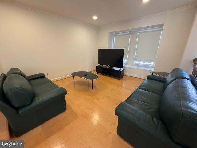 MERRY OAKS - Residential