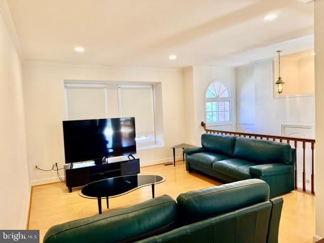 MERRY OAKS - Residential