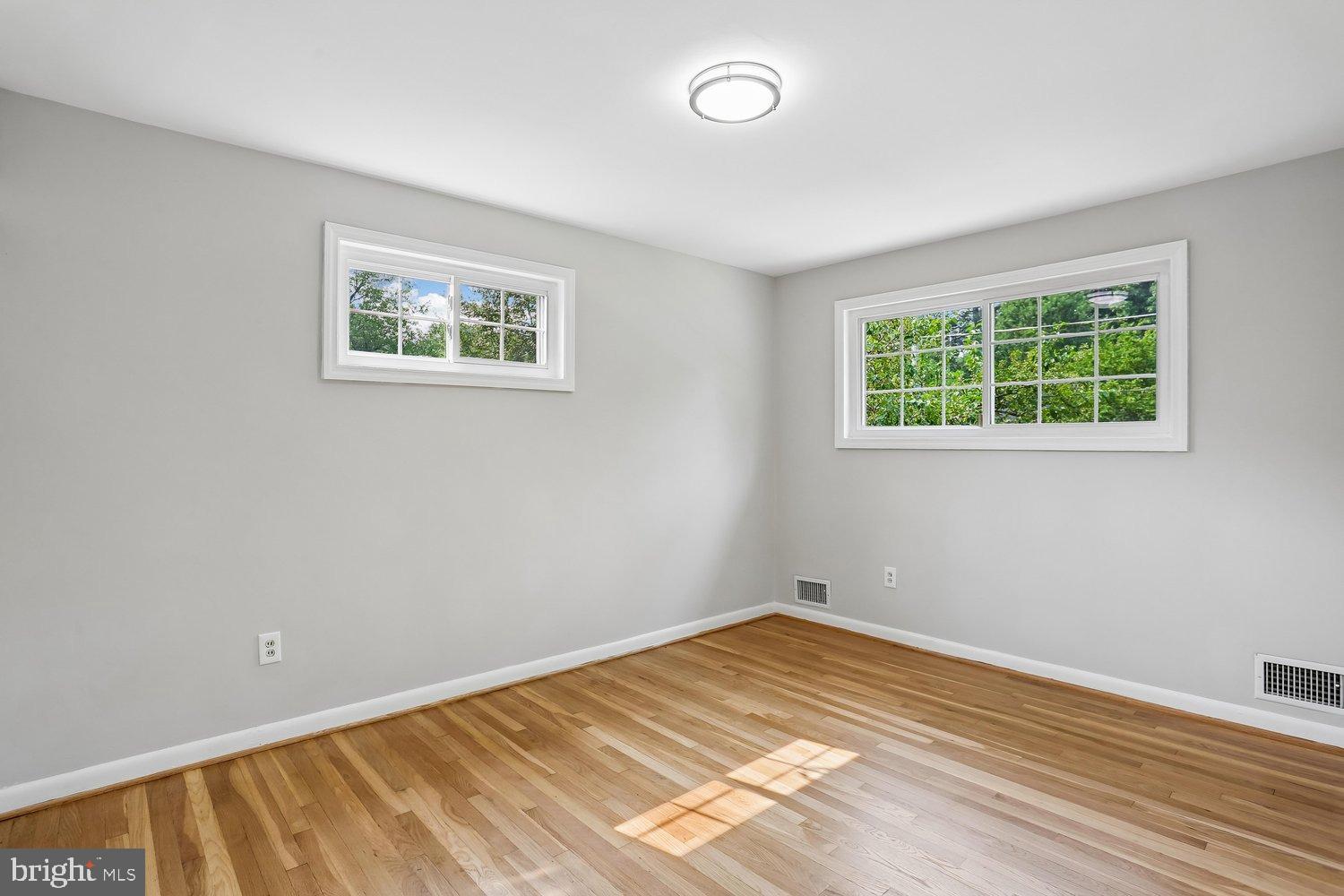 KEMP MILL - Residential