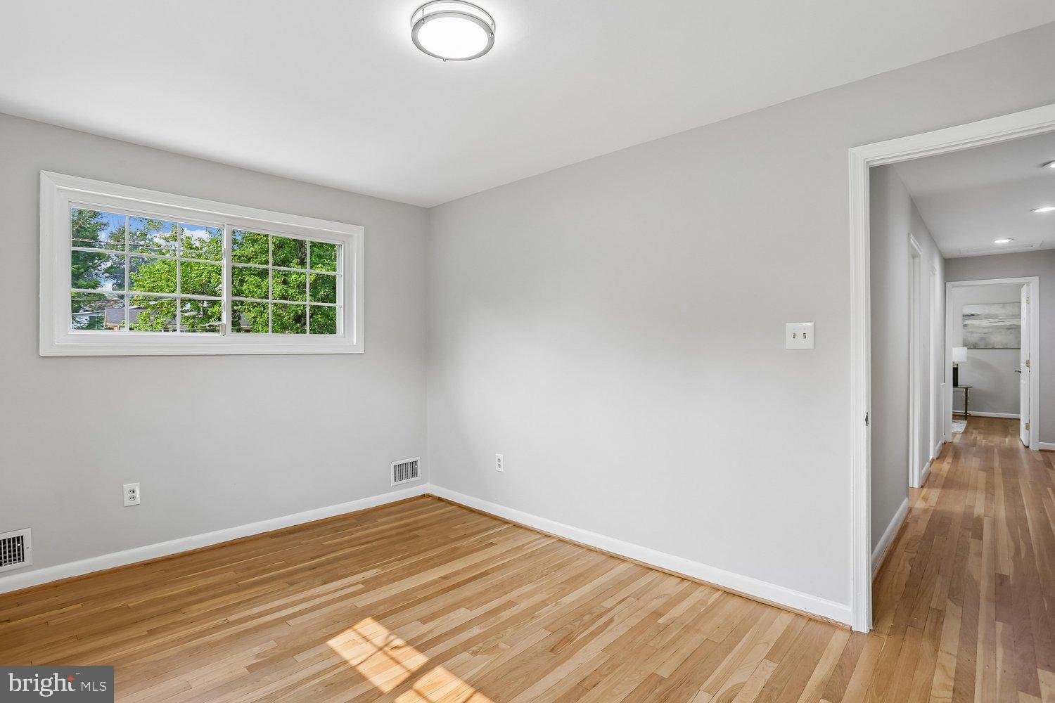 KEMP MILL - Residential