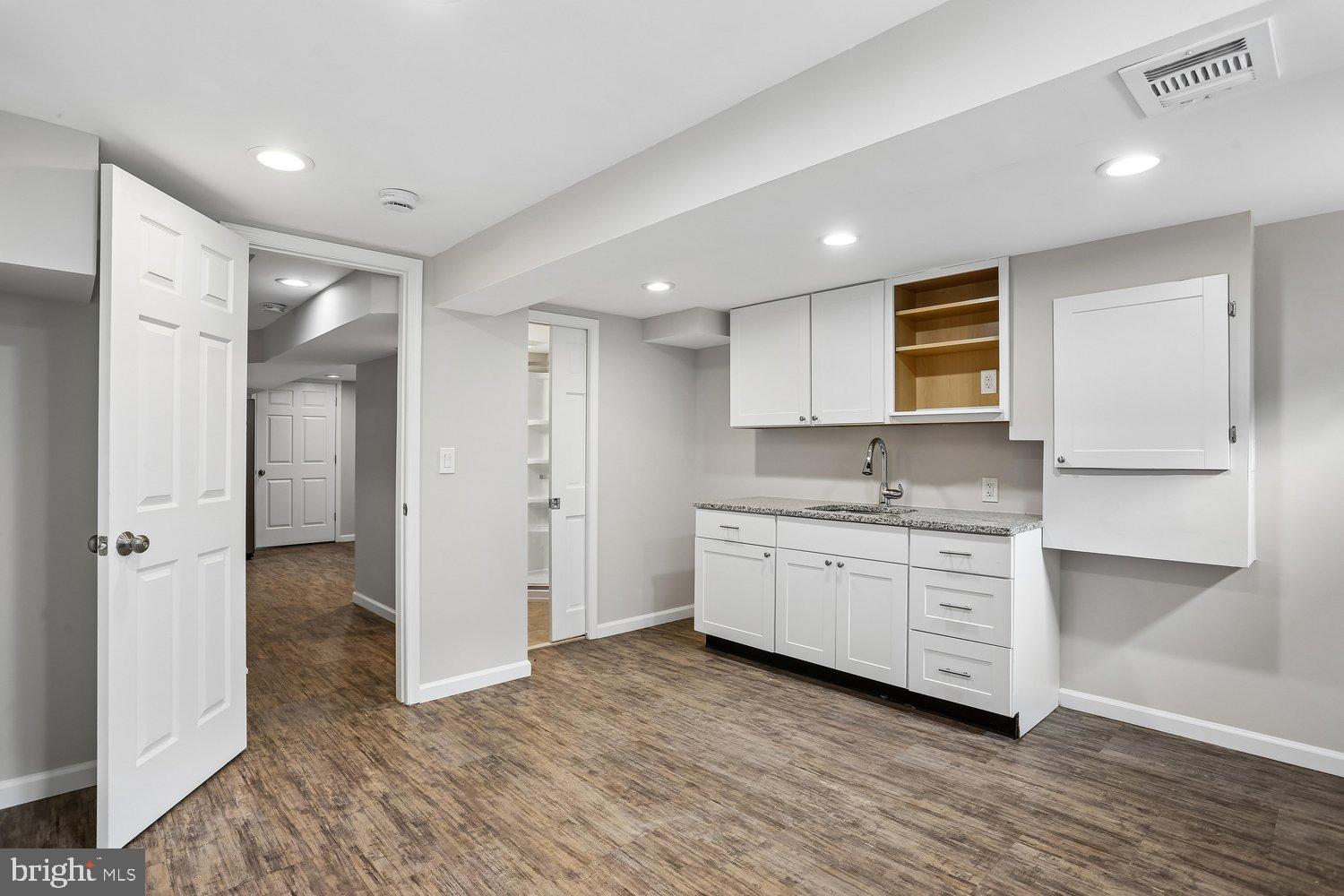 KEMP MILL - Residential