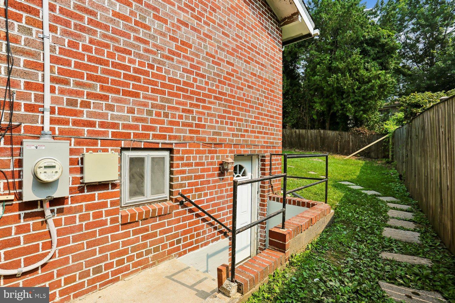 KEMP MILL - Residential